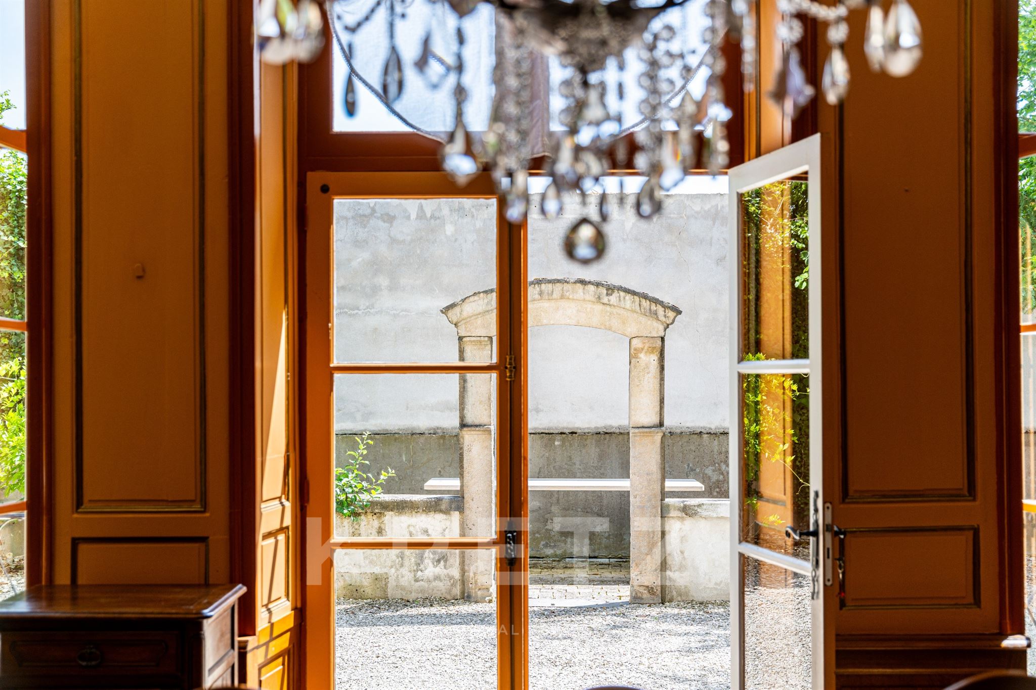 Burgundy - Elegant Character Residence of 450 sqm with 8 suites,Terraces and Courtyard
