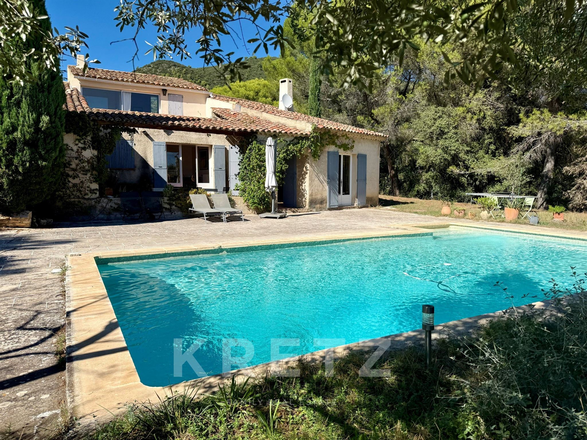 Maison à Lourmarin, l’horizon pour seul voisin