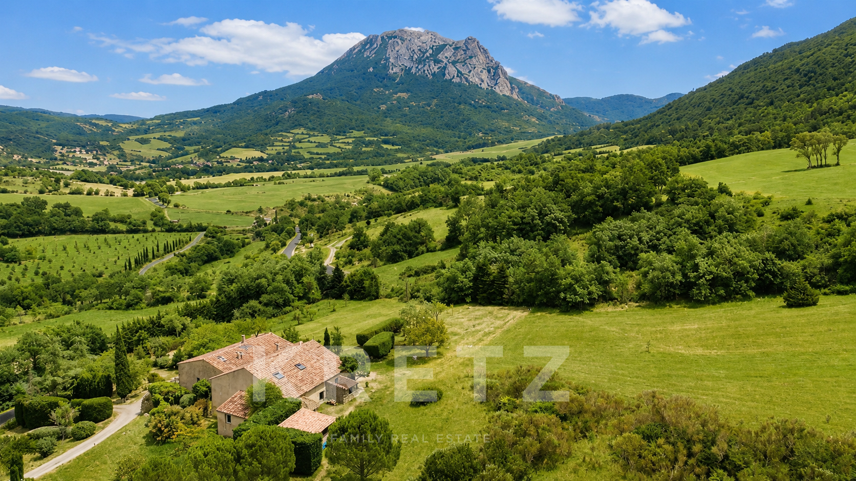 Propriété de charme en Occitanie : un écrin de nature de 5 hectares aux prestations haut de gamme