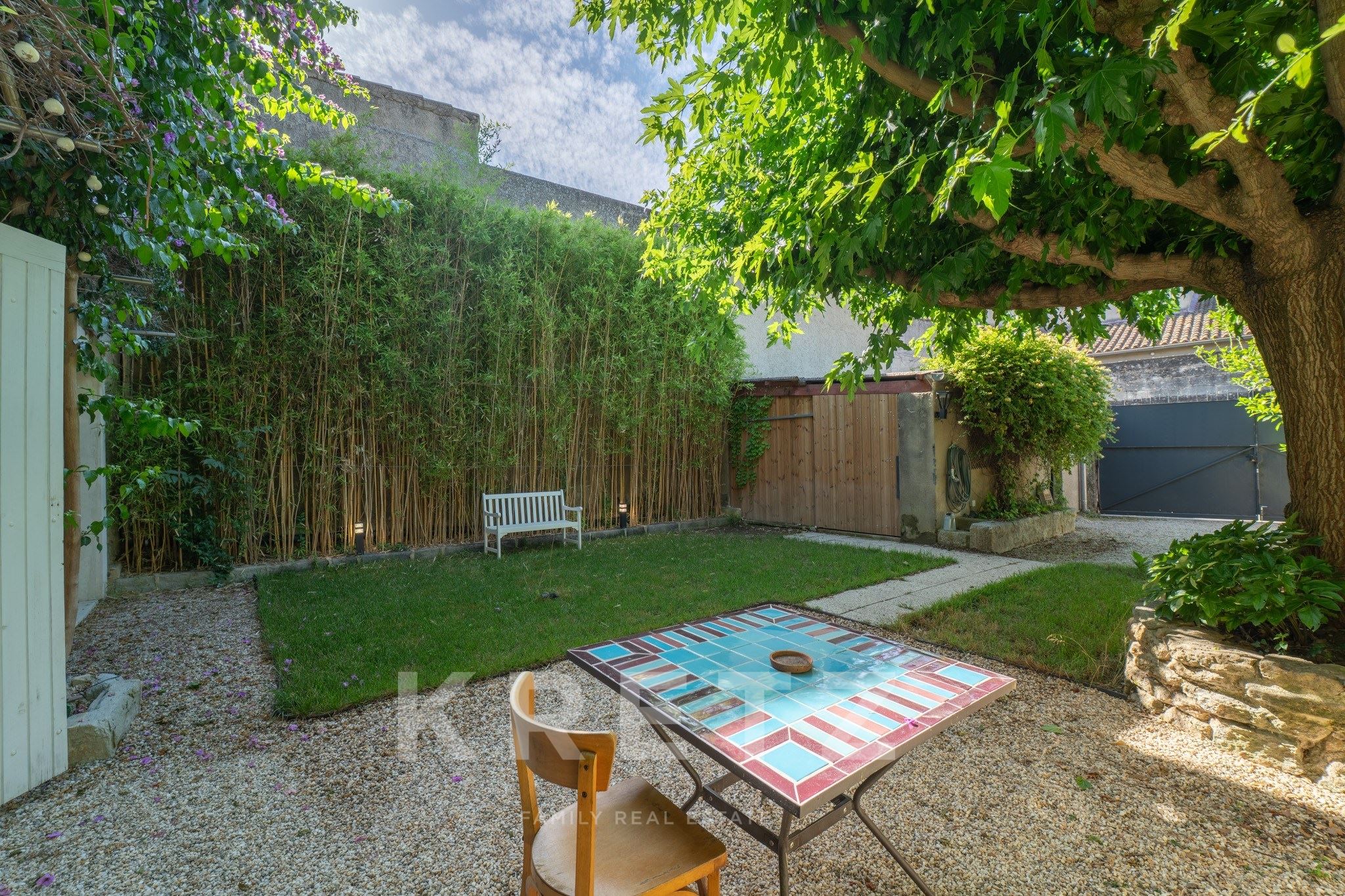 Graveson – Renovated Character Village House with Garden and Garage