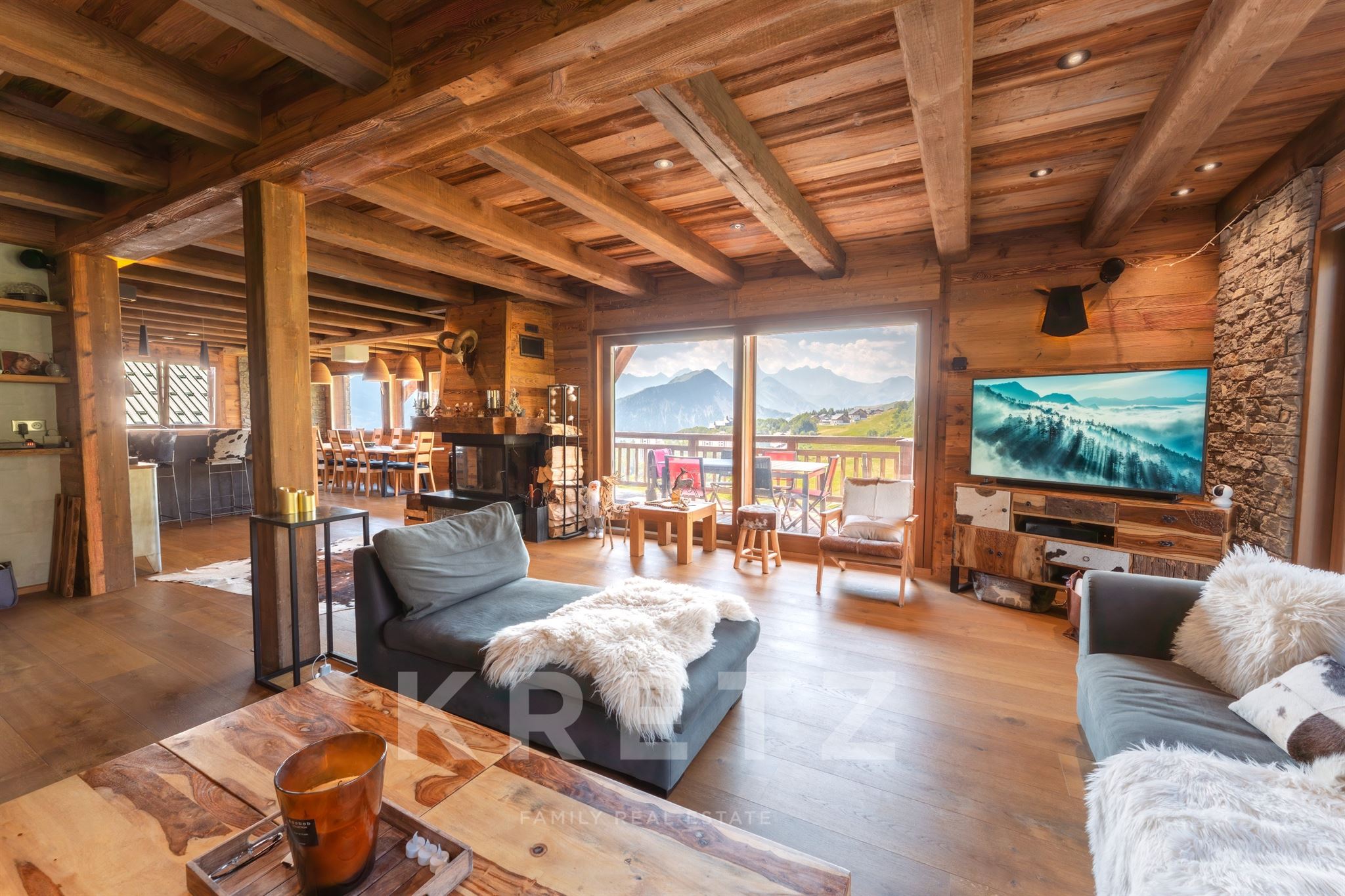 CHALÉ DE EXCEÇÃO SKI-IN/SKI-OUT EM SAVOIA, FRANÇA