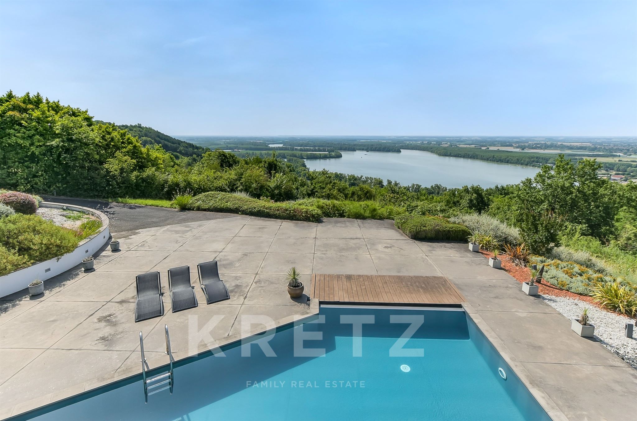 EXCLUSIVITÉ à Moissac – Maison d’architecte avec vue panoramique