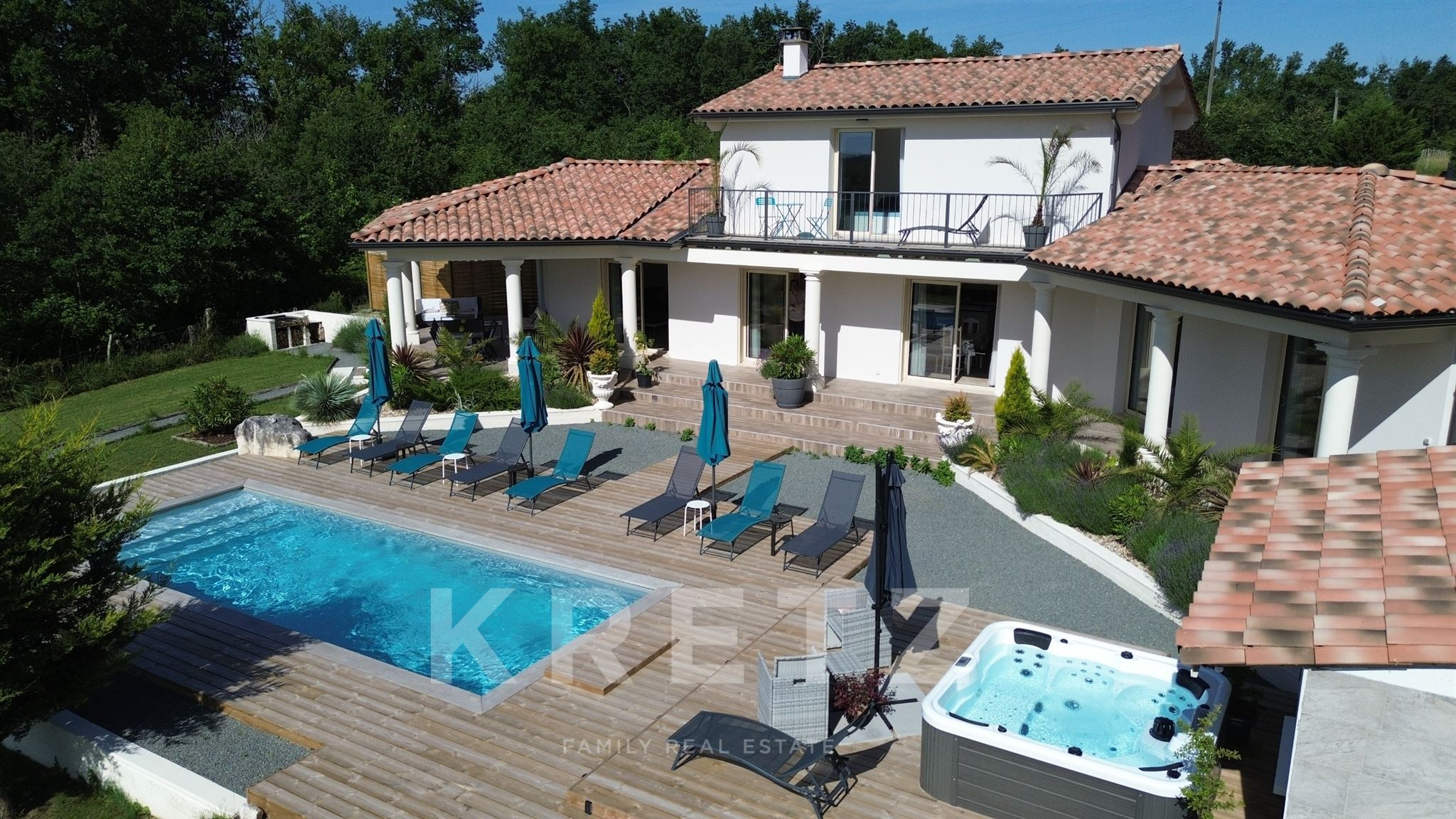 Contemporary house with swimming pool and countryside view