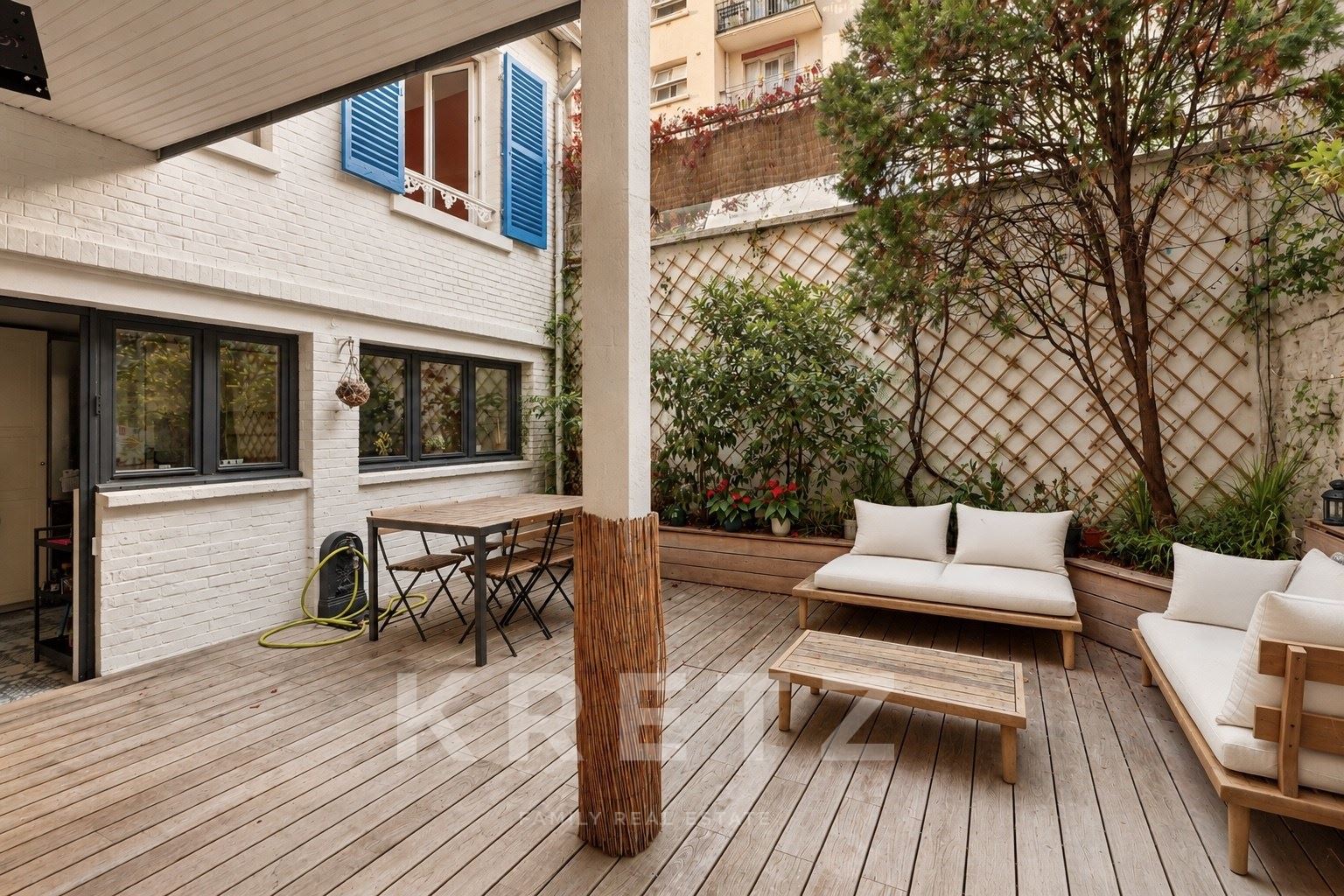 Charming Townhouse with Landscaped Terrace – Paris 12th Arrondissement