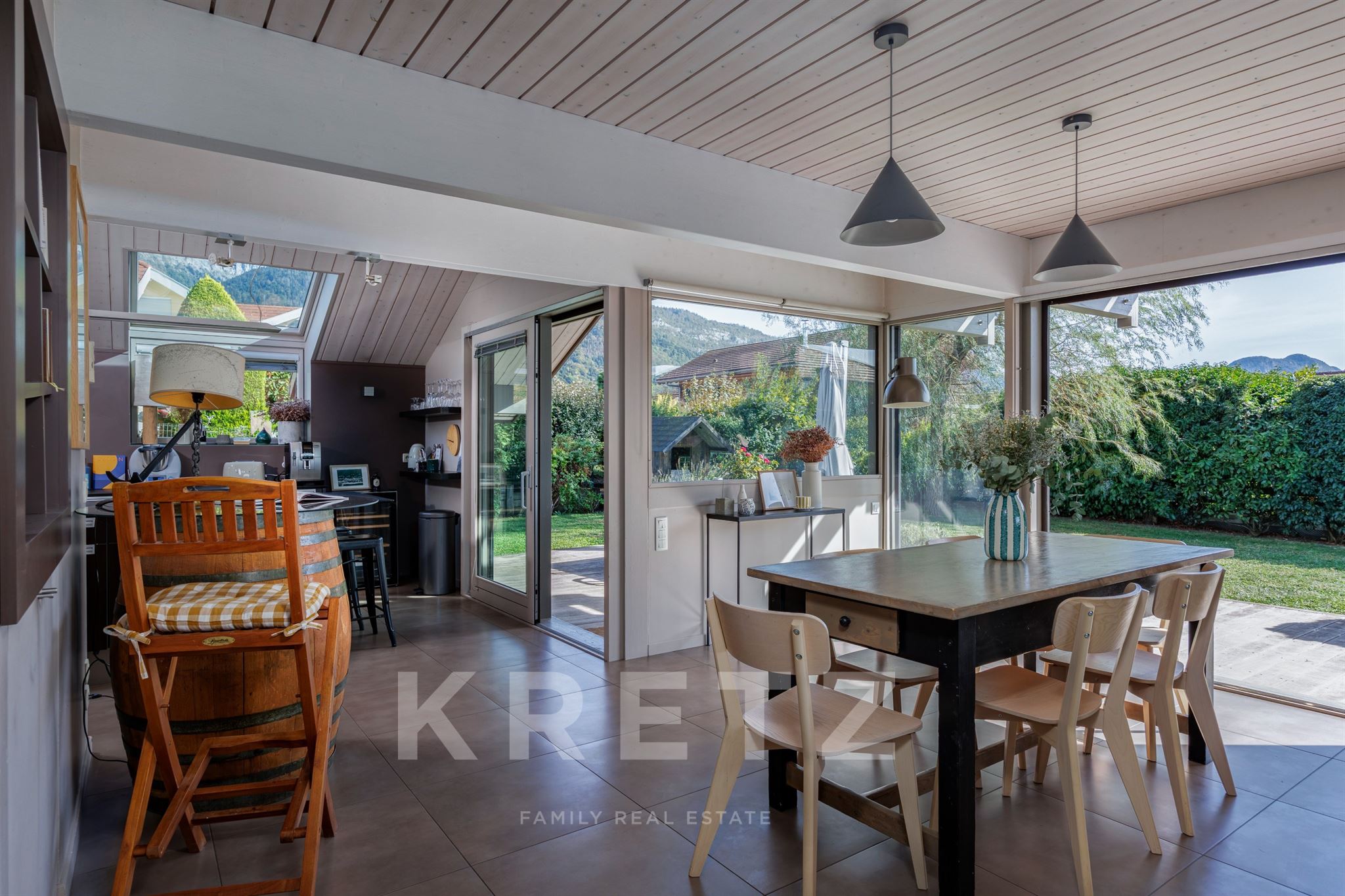 LAKE ANNECY – VILLAZ – 5-BEDROOM HOUSE – 3 BATHROOMS – SWIMMING POOL