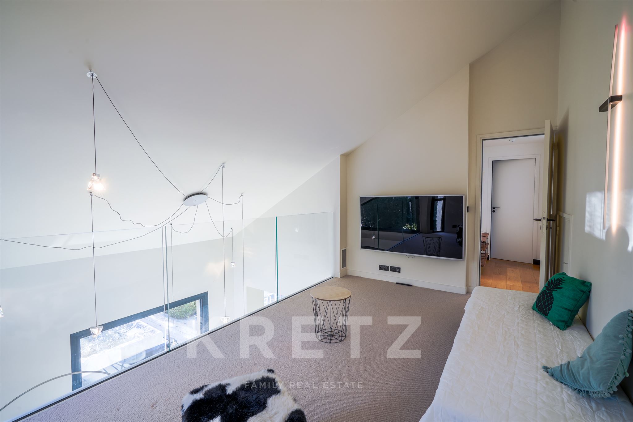 La Baule Les PinsArchitect-designed villa 400m from the beach