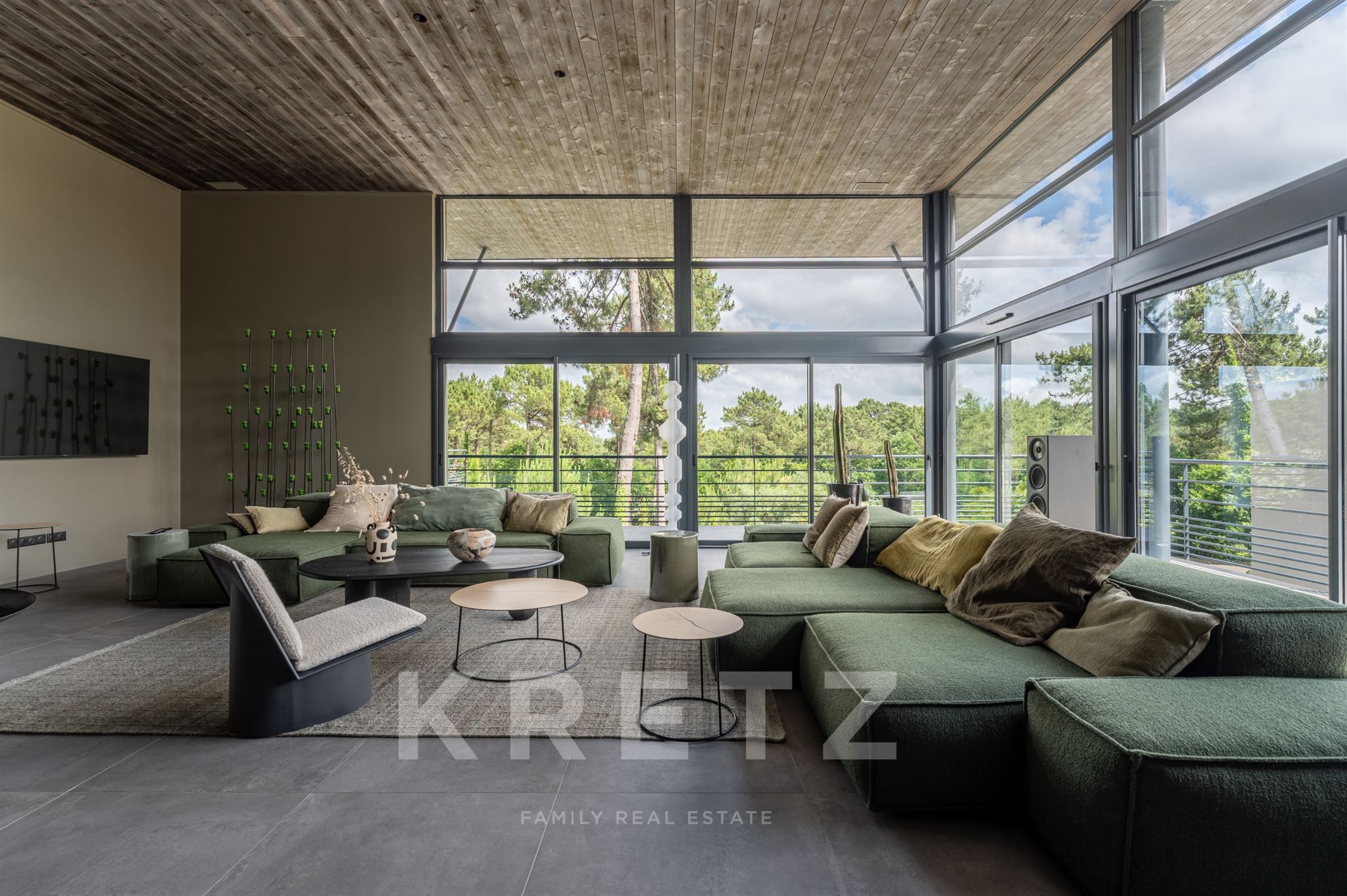 Biscarrosse Golf – 340 m² Architect-Designed Villa with a 180 sqm Rooftop Terrace Overlooking the La