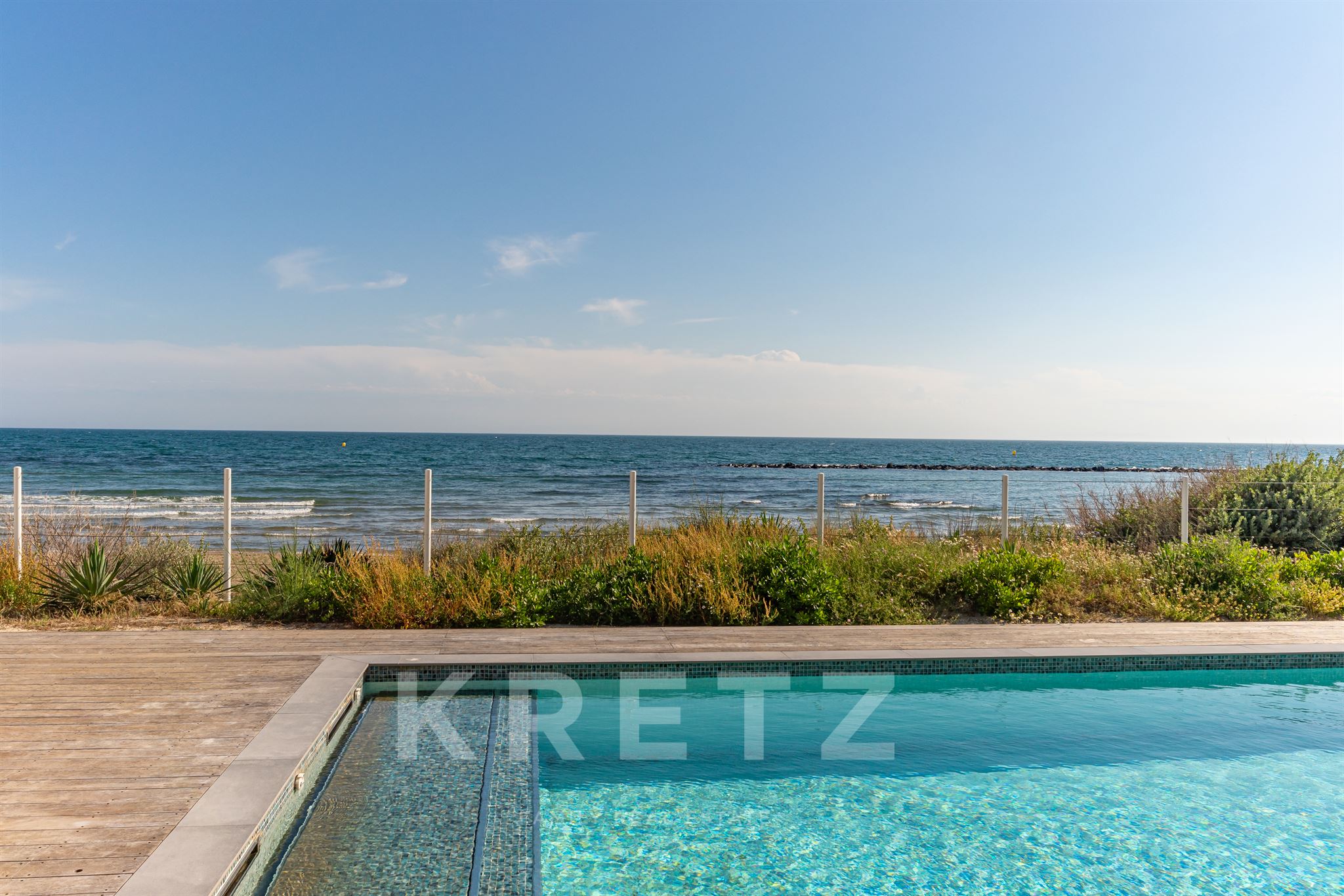 Villa d'exception en première ligne sur la plage