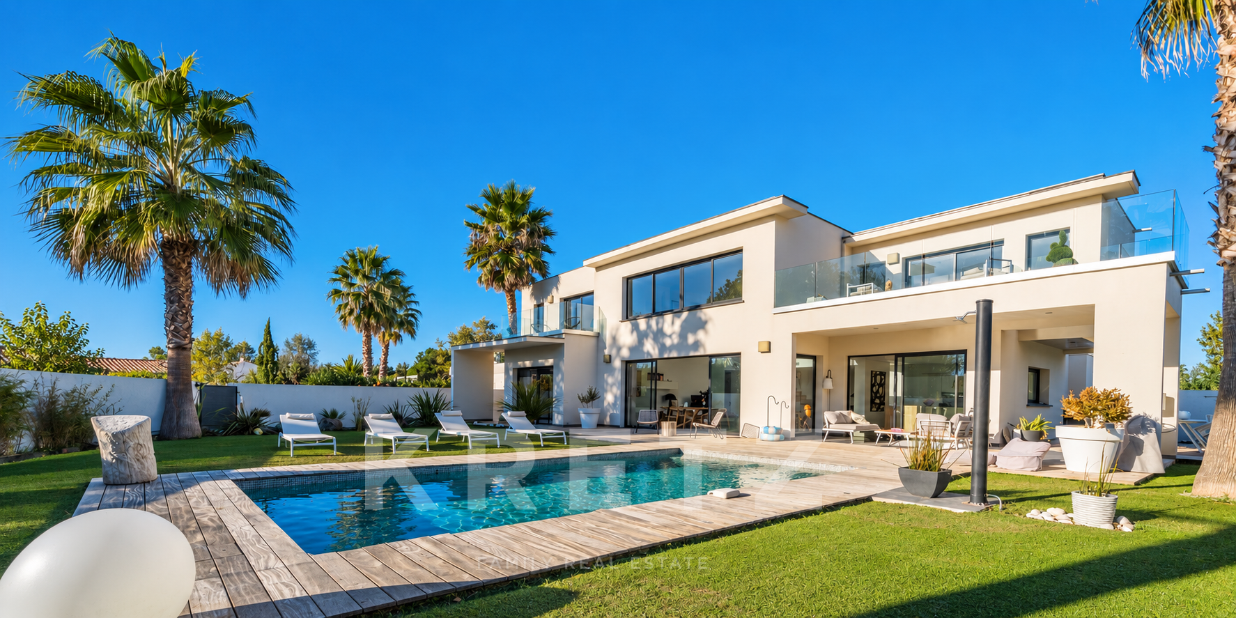 Villa d'architecte en bord de mer