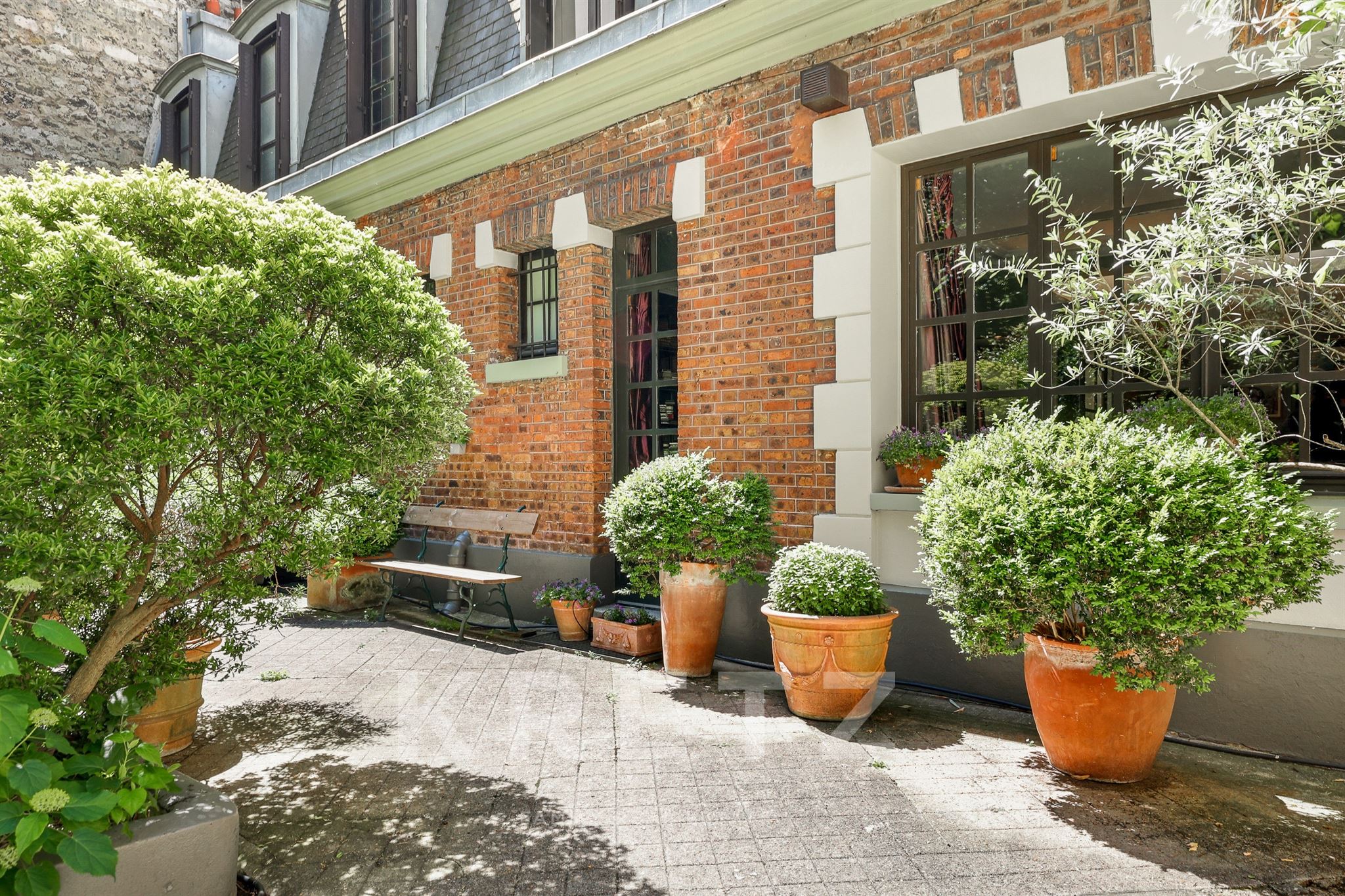 Paris XVIème - Une maison familiale avec jardin