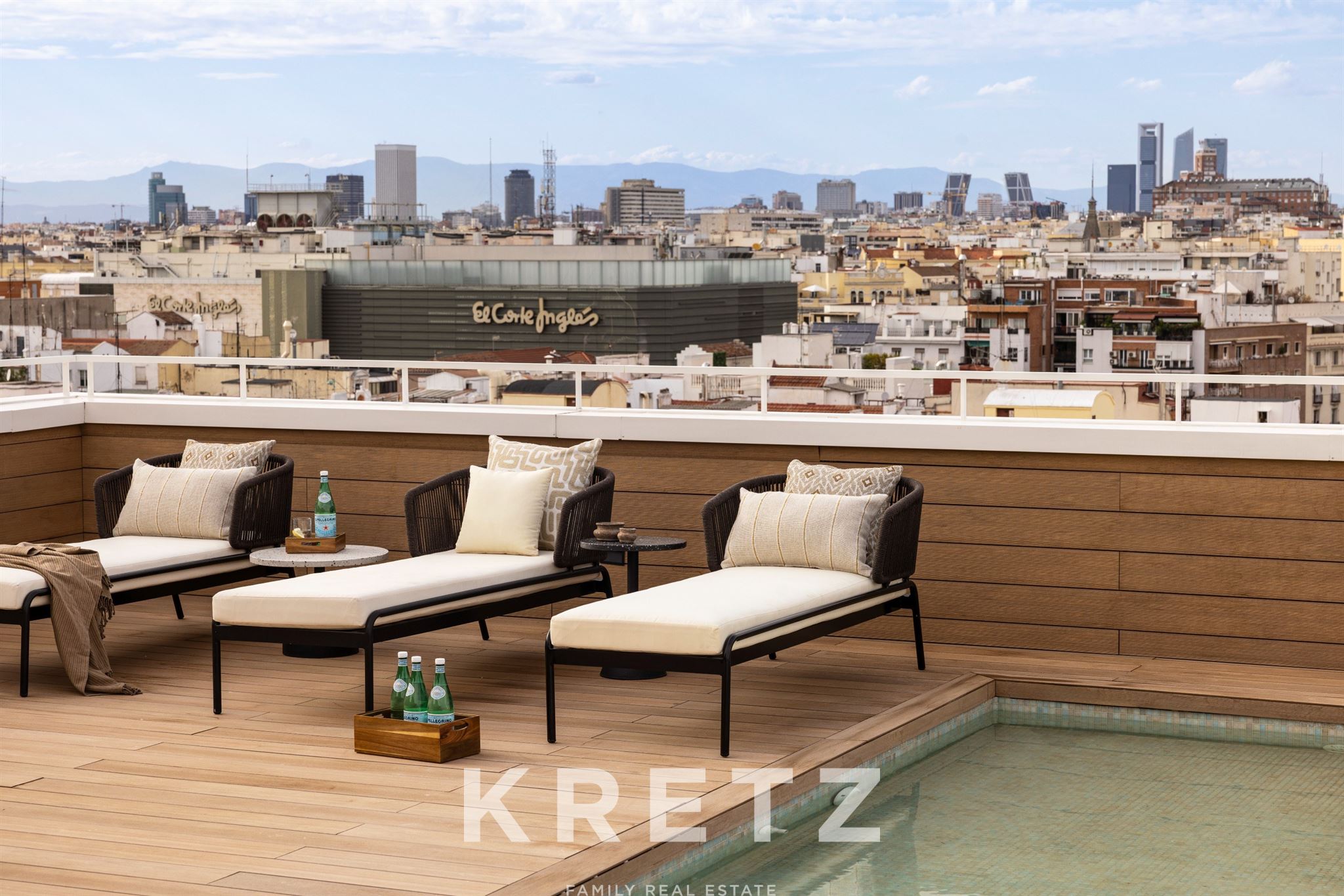 A dream penthouse touching the Madrid sky