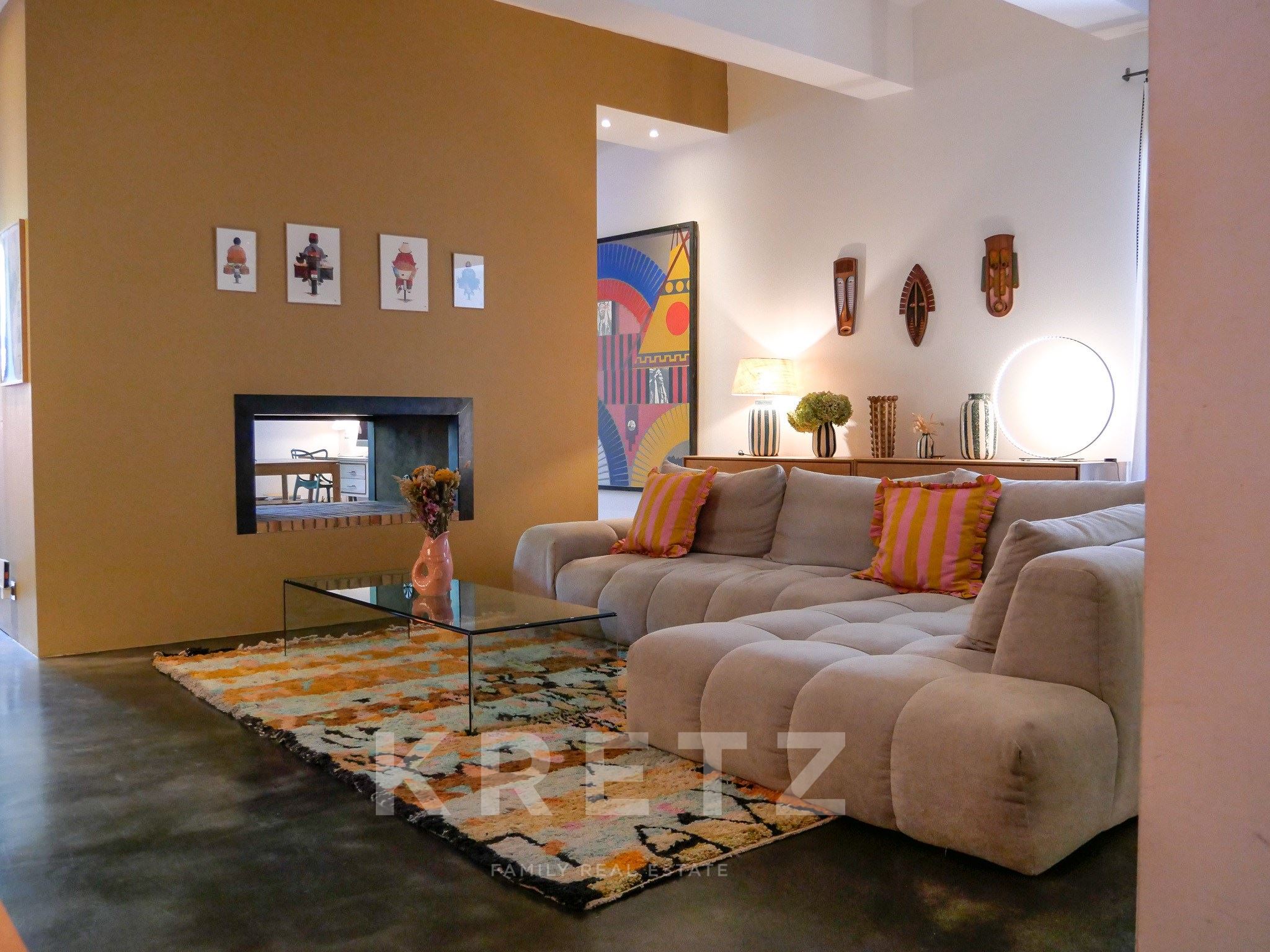 A confidential address in the heart of Les Vans, with garden and swimming pool