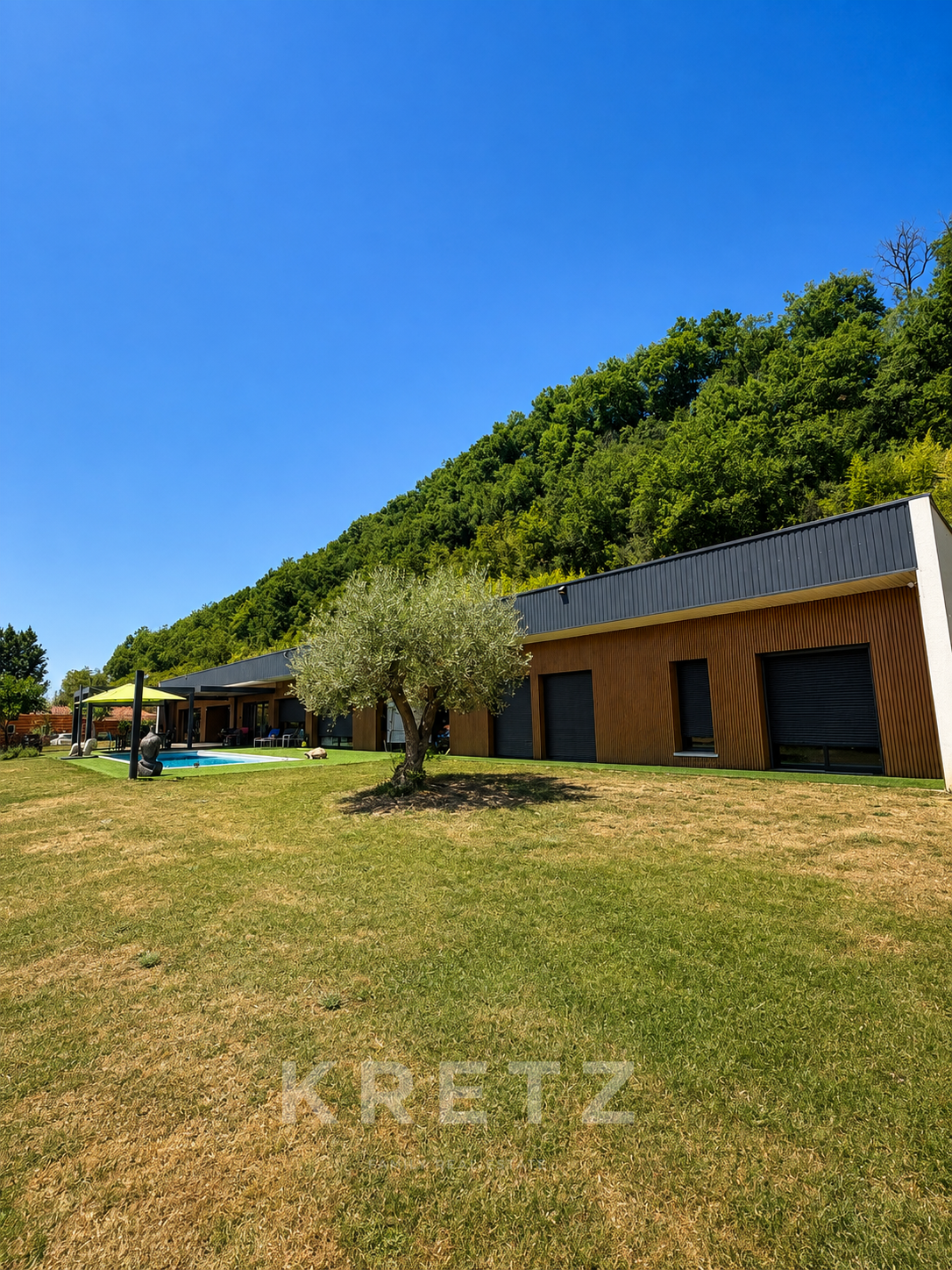 Propriété contemporaine hors du commun – Vue à 180° et environnement préservé
