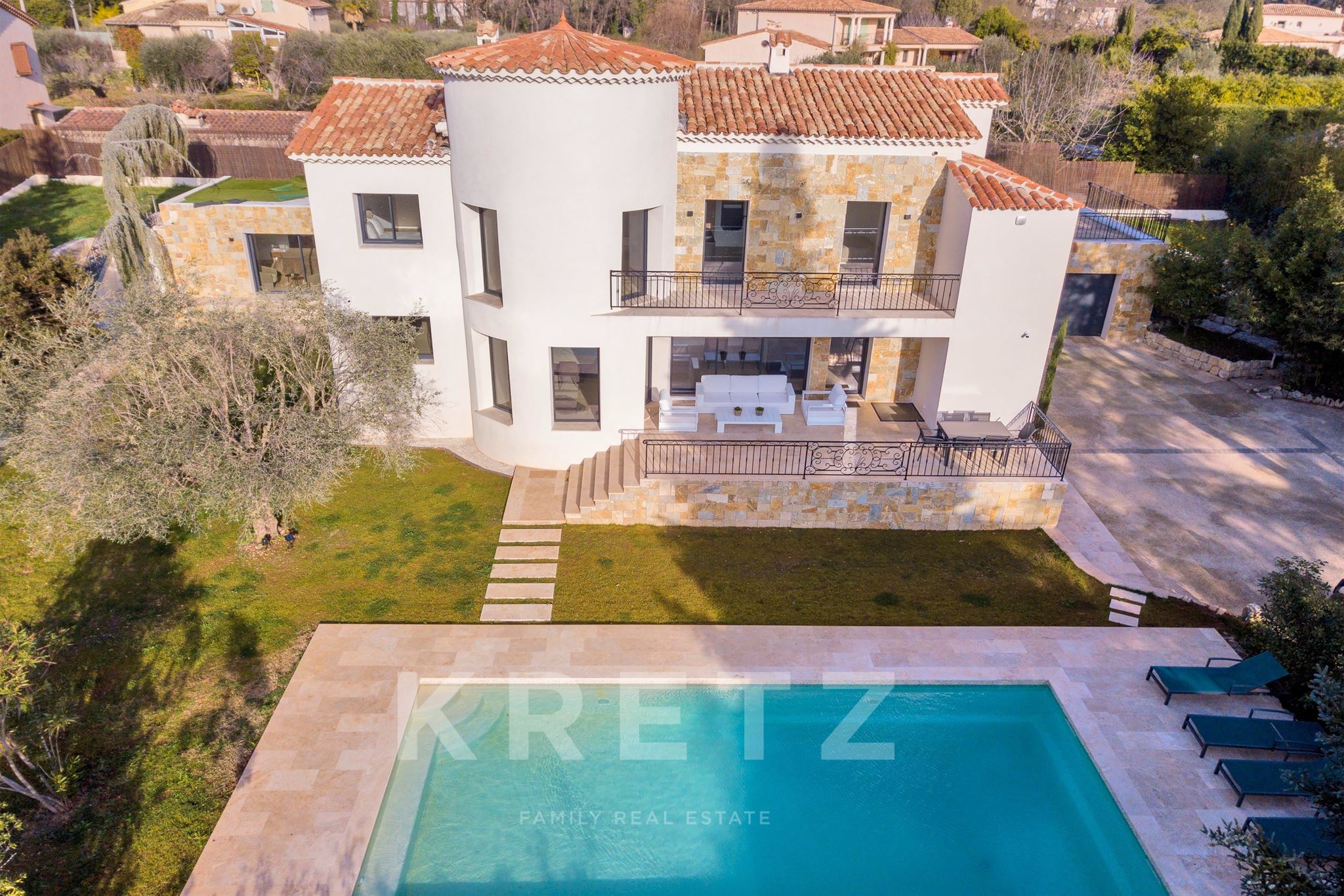 Villa d'exception à Châteauneuf – Quartier Notre-Dame-du-Brusc