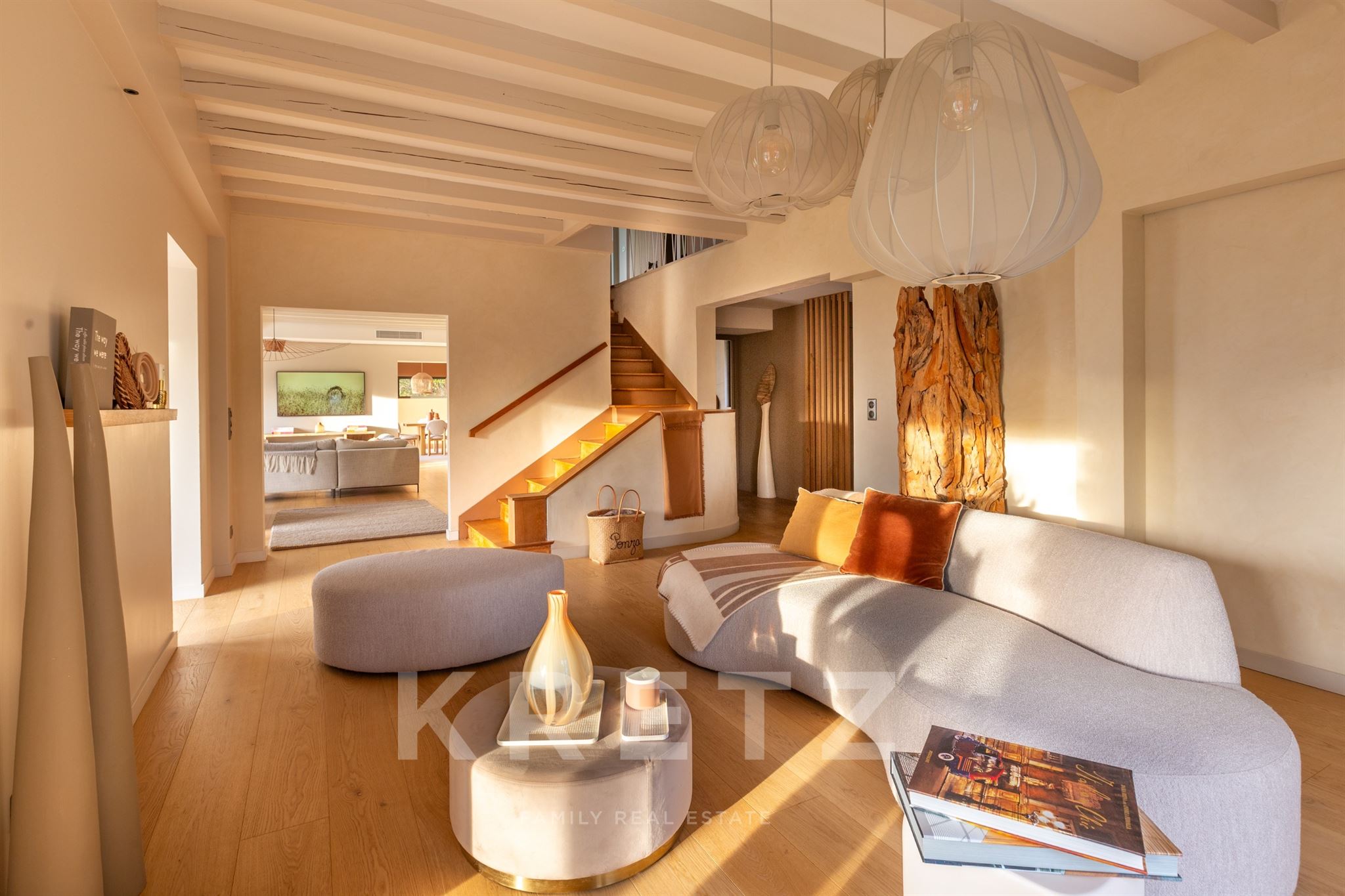 Villa rénovée avec élégance, panorama d’exception sur les Monts du Lyonnais