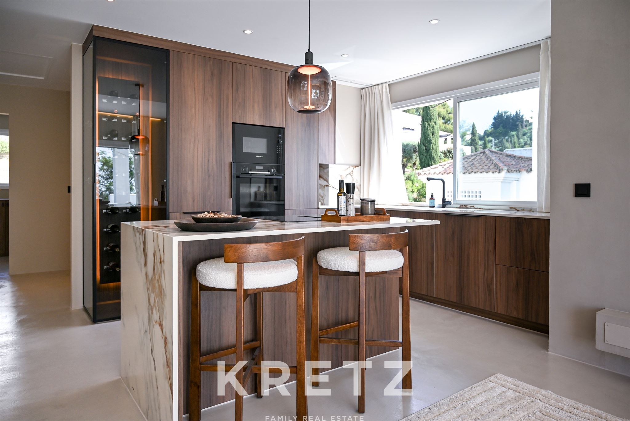 High-end duplex with terraces
