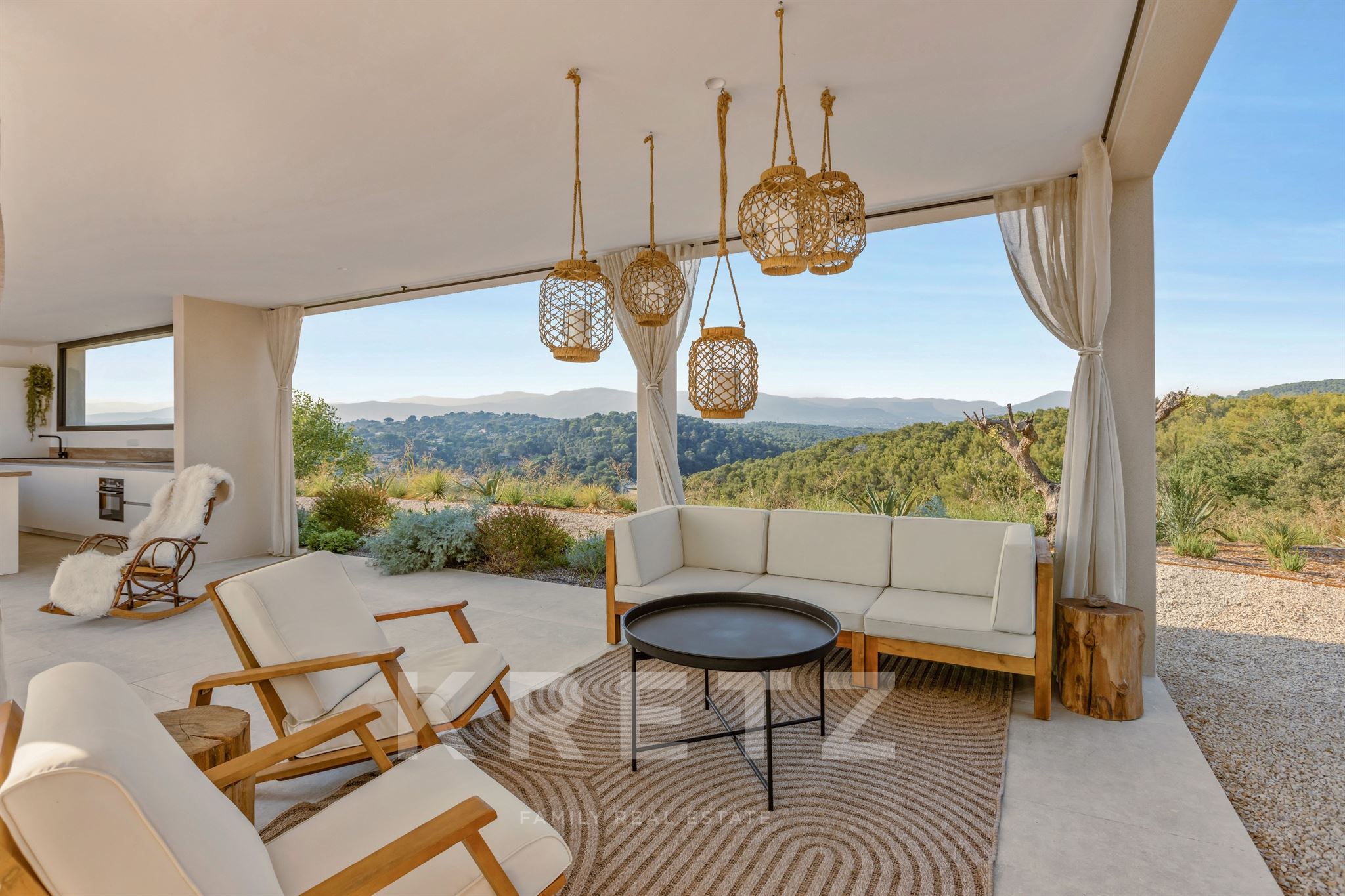 Private estate in Mougins with sea view