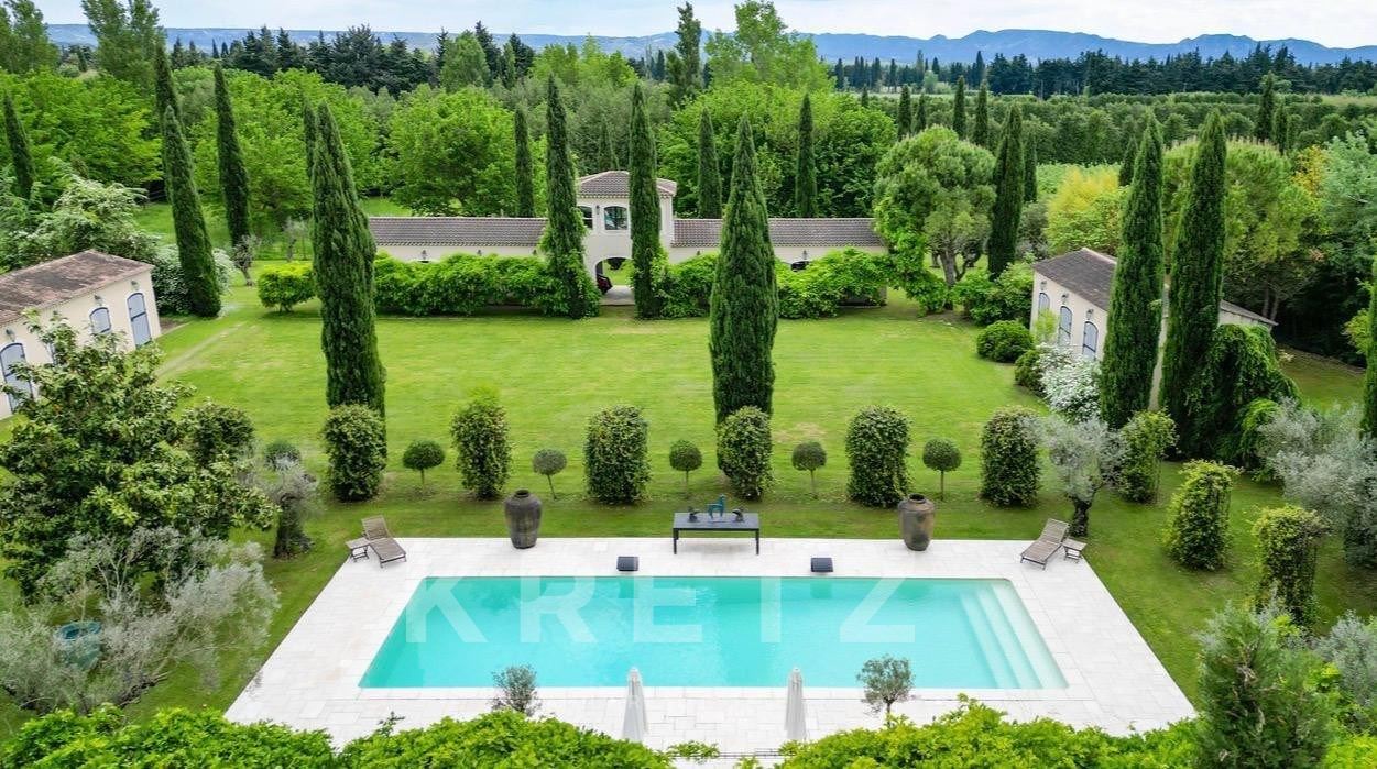 Propriété provençale et vie équestre sur 2,7 ha – proche Eygalières