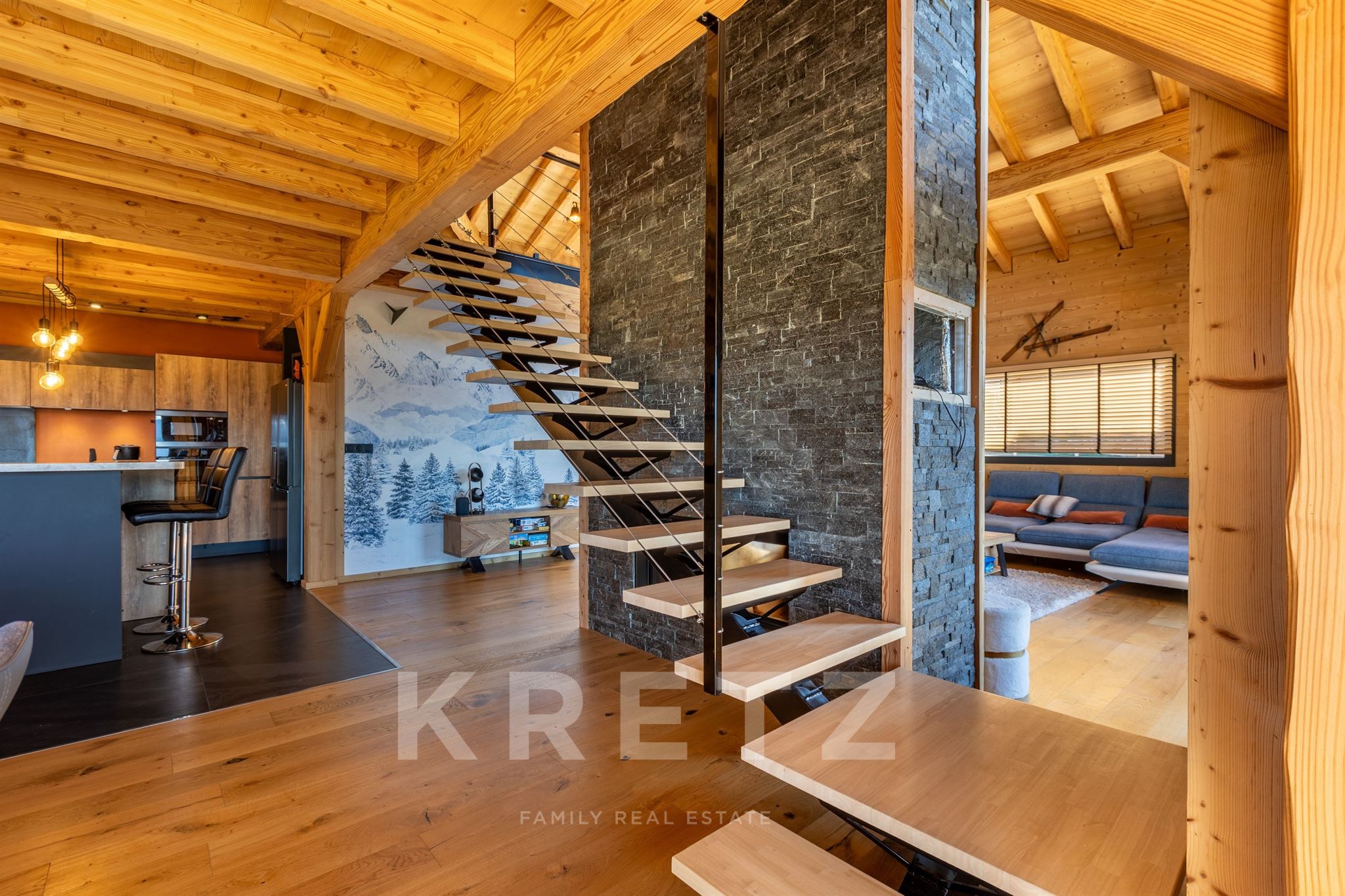 UNWIND ABOVE THE EVERYDAY – CHALET WITH SAUNA AND HOT TUB
