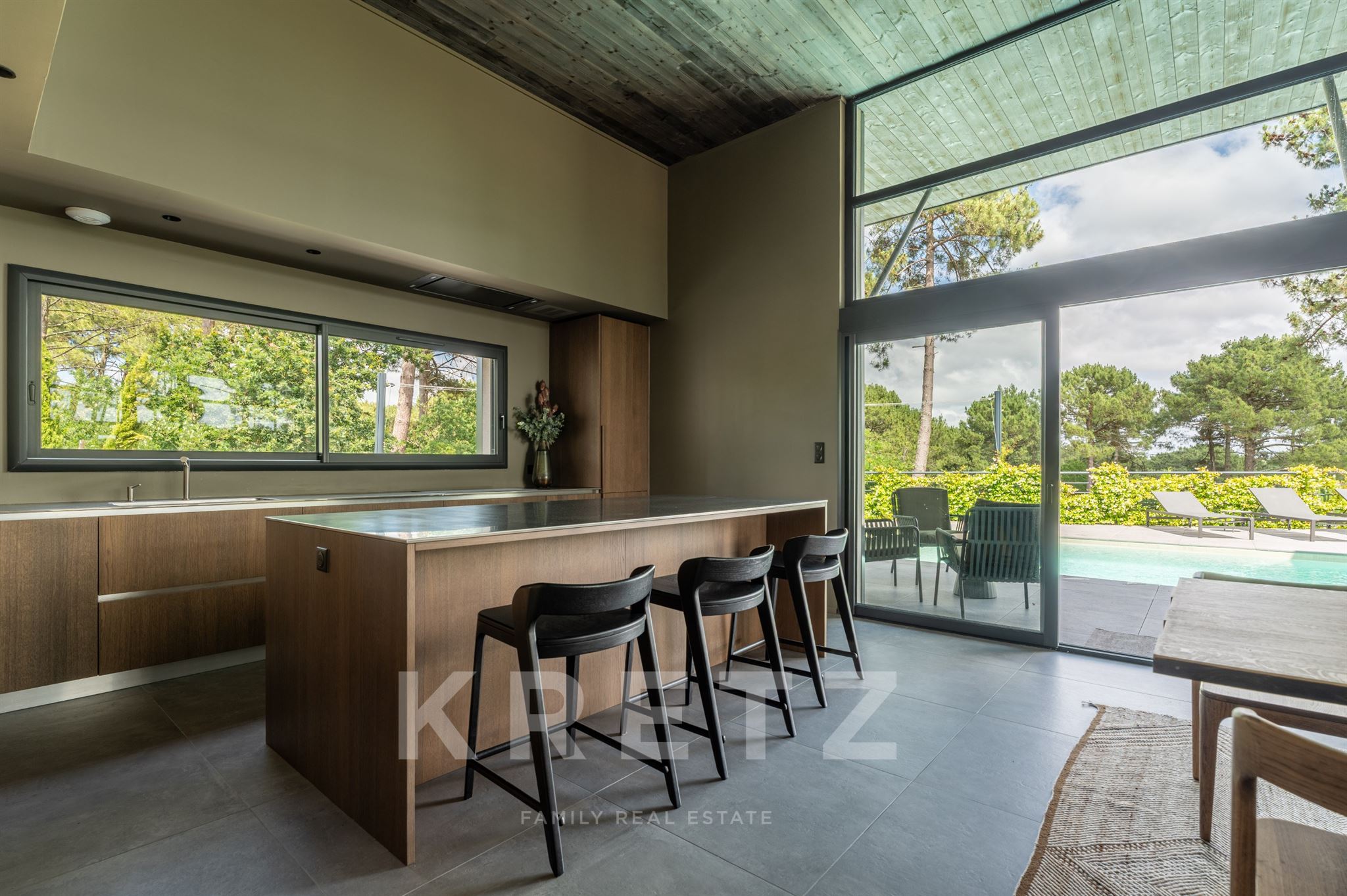 Biscarrosse Golf – 340 m² Architect-Designed Villa with a 180 sqm Rooftop Terrace Overlooking the La