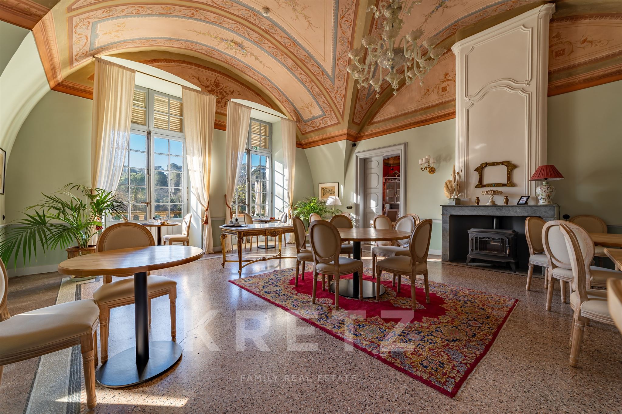 Chateau du XIeme siecle entièrement restauré au Pont du Gard