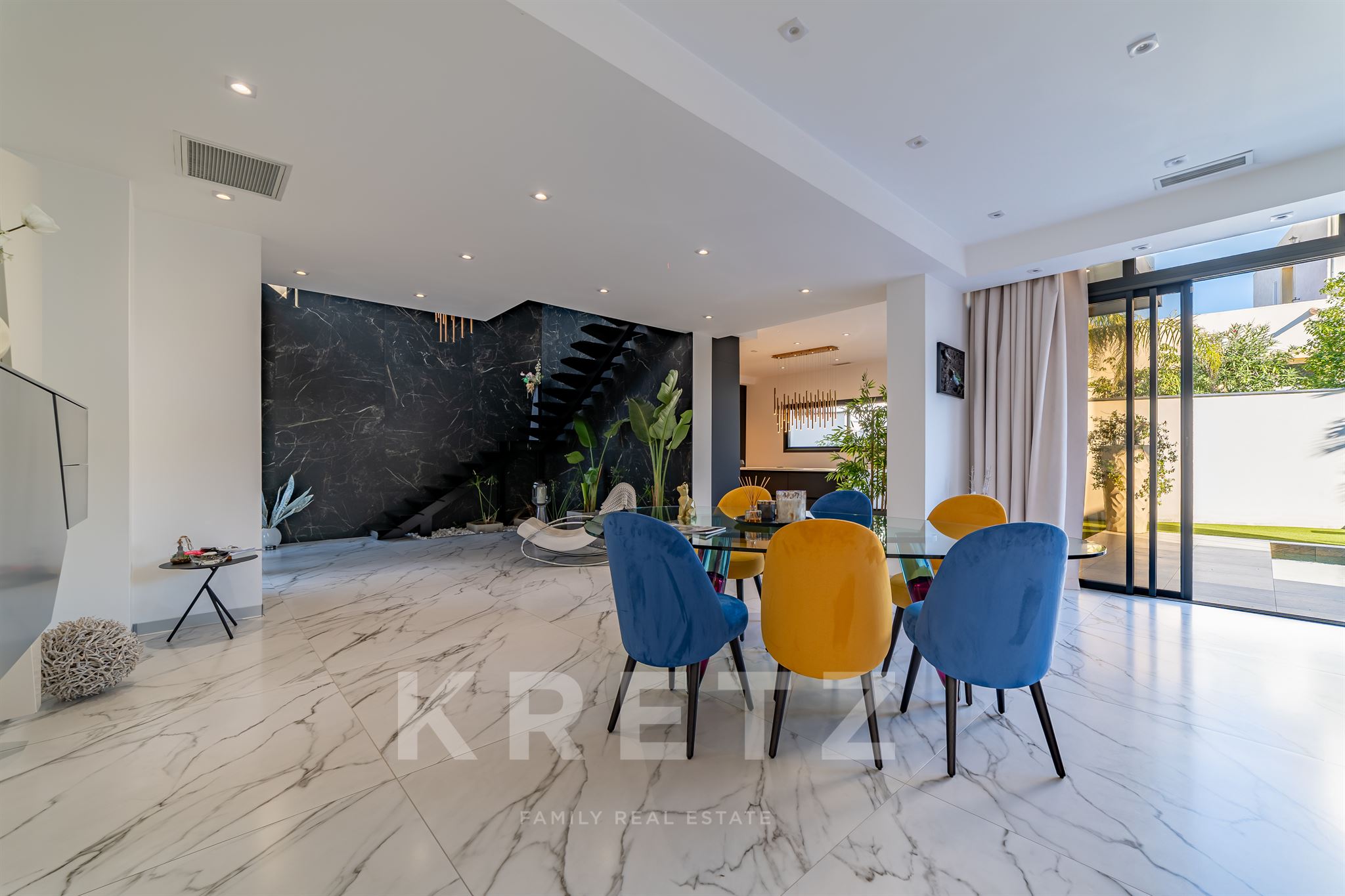 Contemporary seaside villa