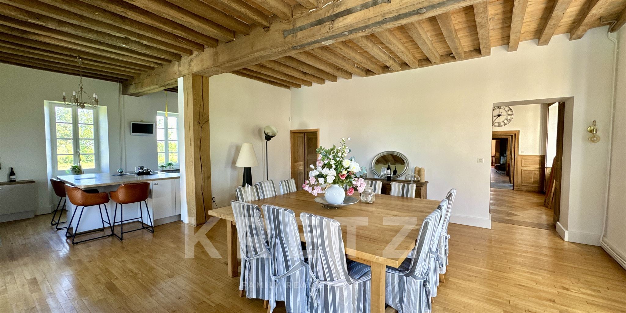 Renovated country house with swimming pool