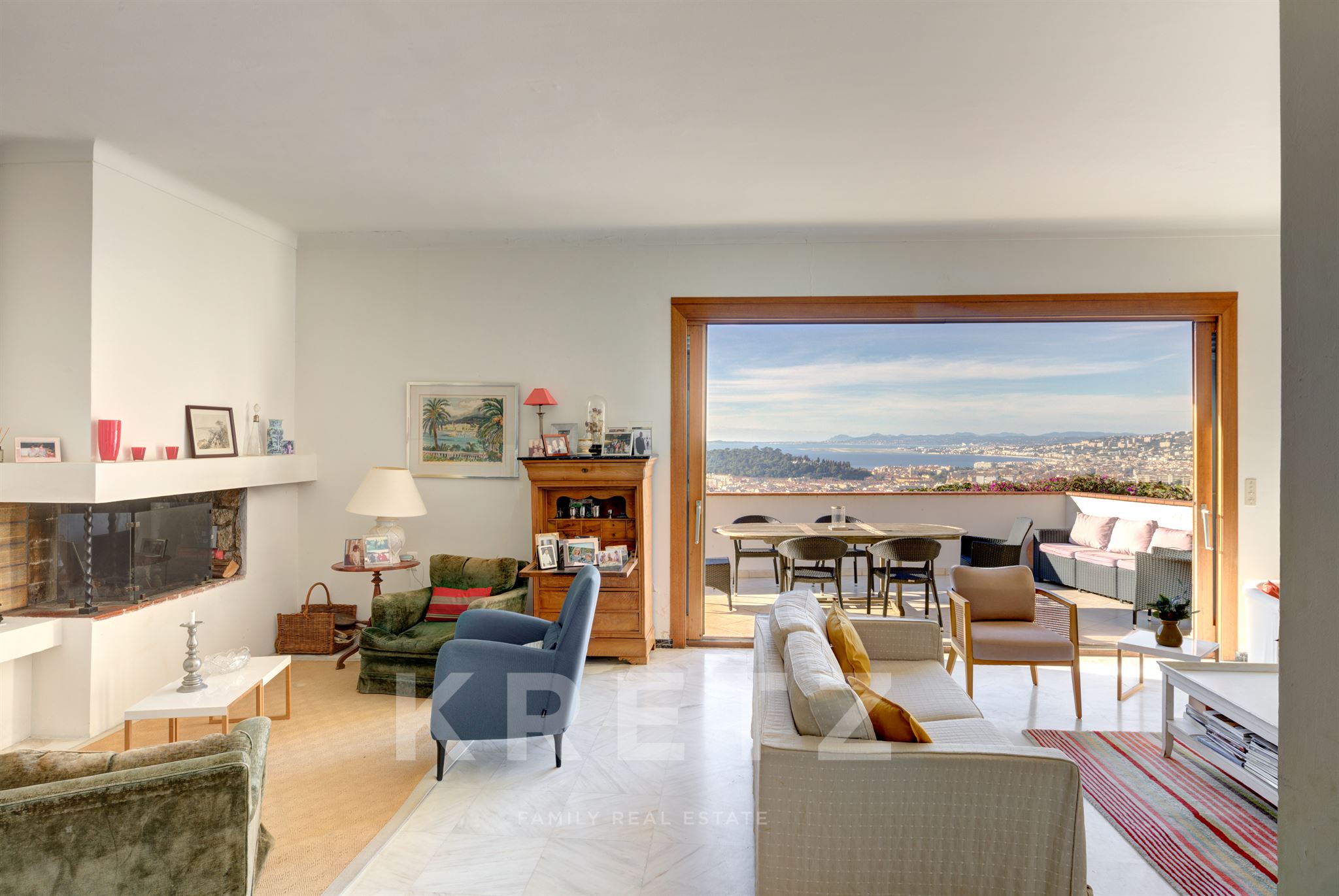 Villa with breathtaking sea view at the foot of the Vinaigrier forest