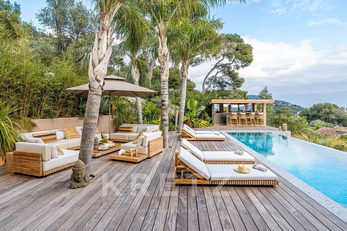 Villa contemporaine vue mer