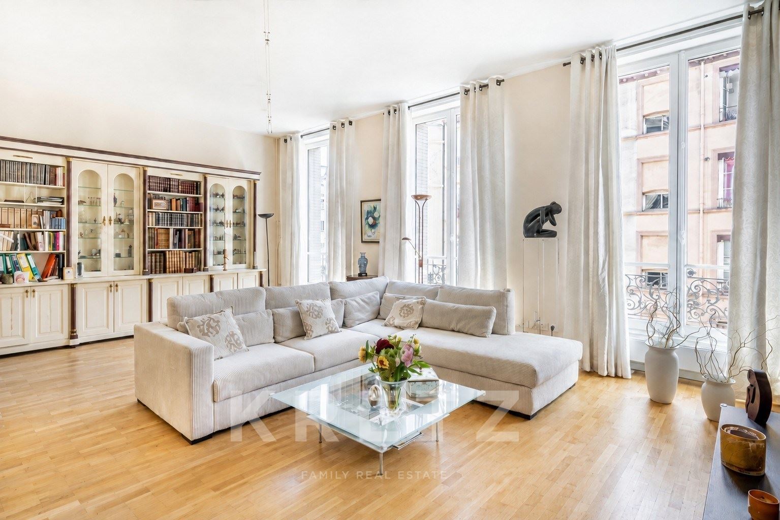 Lyon 2.º – Grolée | Apartamento clássico climatizado de 169 m² – 3 quartos