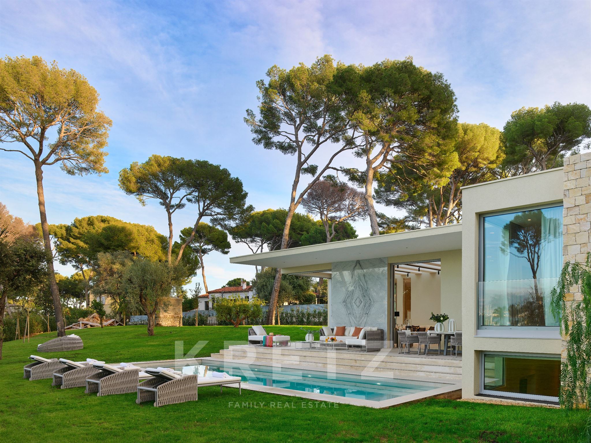 CAP D'ANTIBES Exceptional Property Sea & Mountain Views