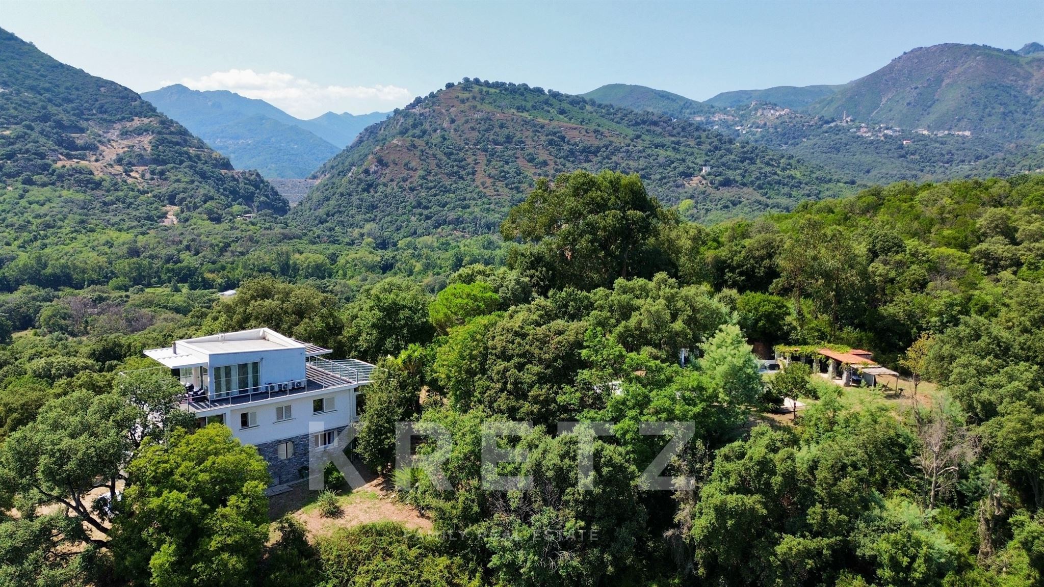 Exceptional Villa – Panoramic Sea and Mountain Views