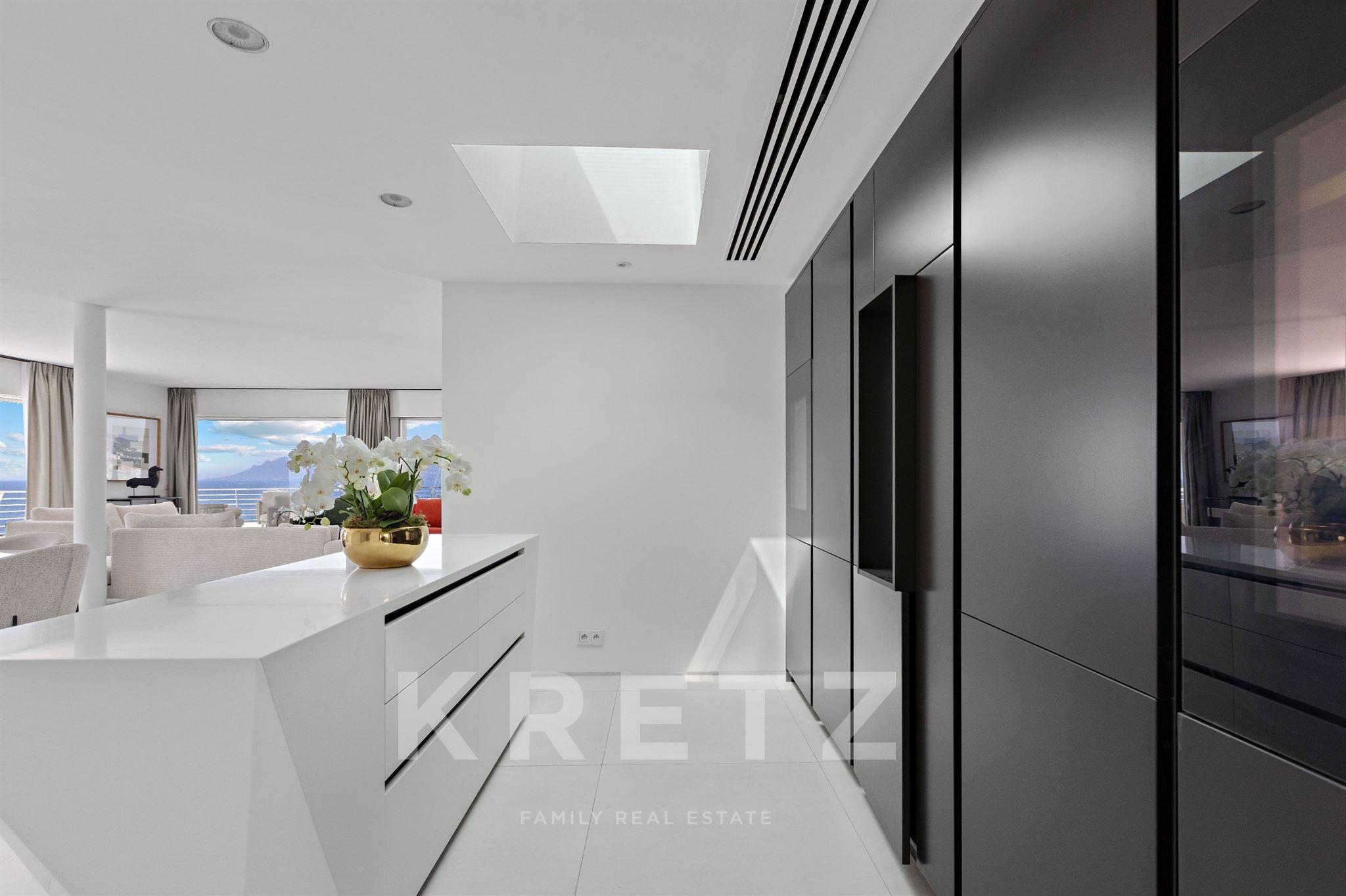 Exceptionnel Penthouse de Luxe avec Toit Terrasse Panoramique au Marly