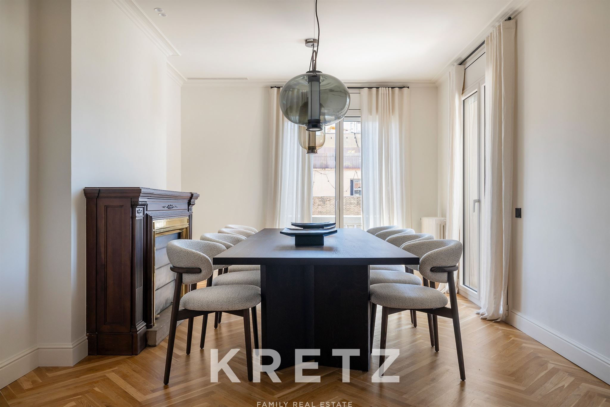 Exclusive Duplex Penthouse with 110m² of Terraces in Turó Park, Barcelona