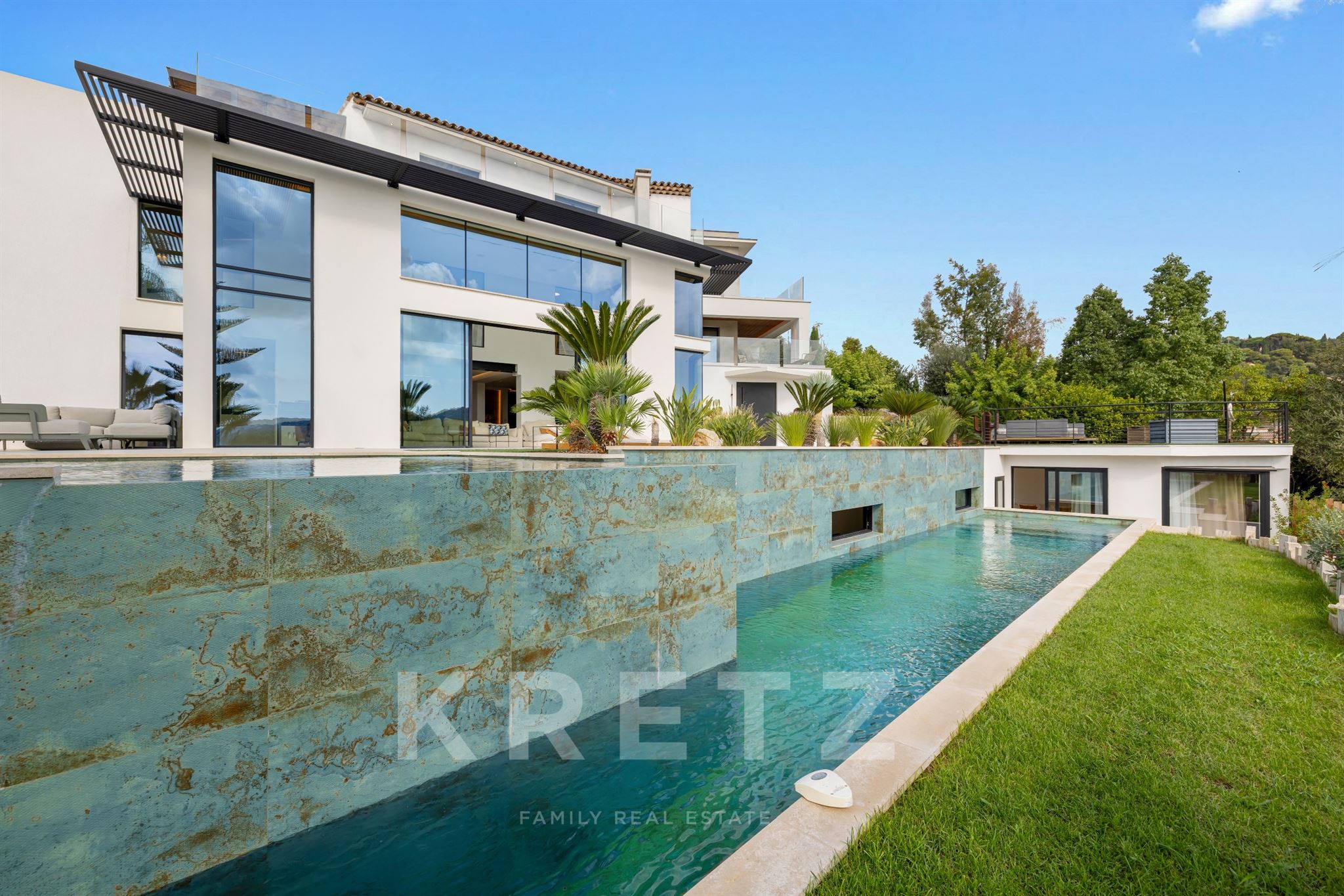 Mougins – Contemporary Villa