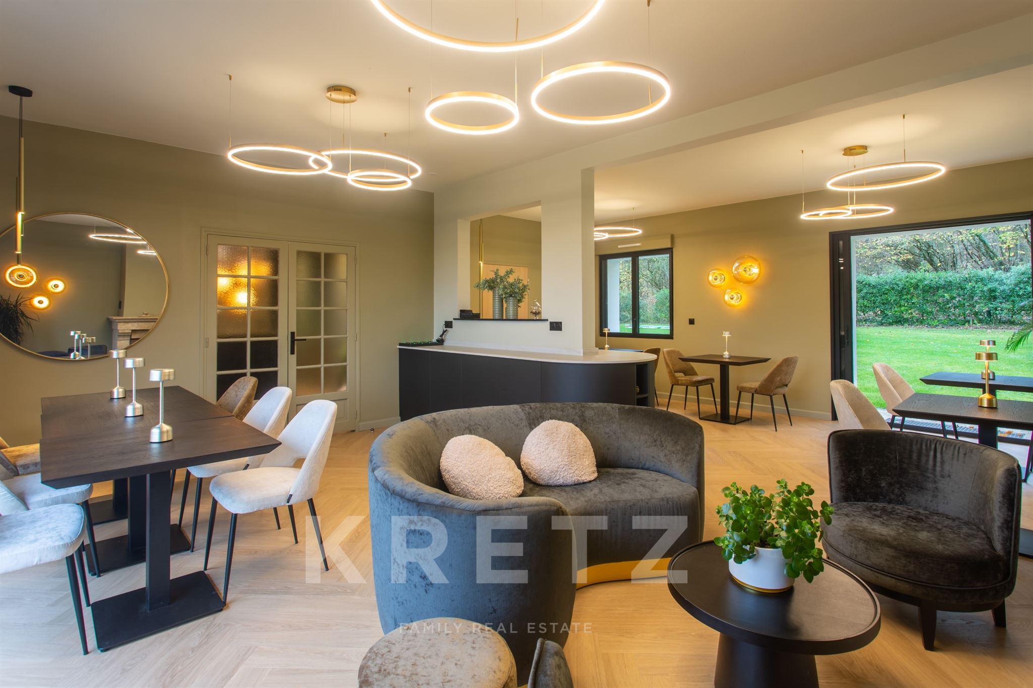 Prestigious Property South of Amiens: Ideal for Commercial Activity or Family Estate