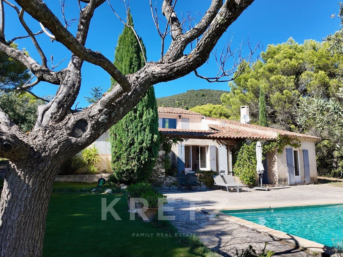 Maison à Lourmarin, l’horizon pour seul voisin