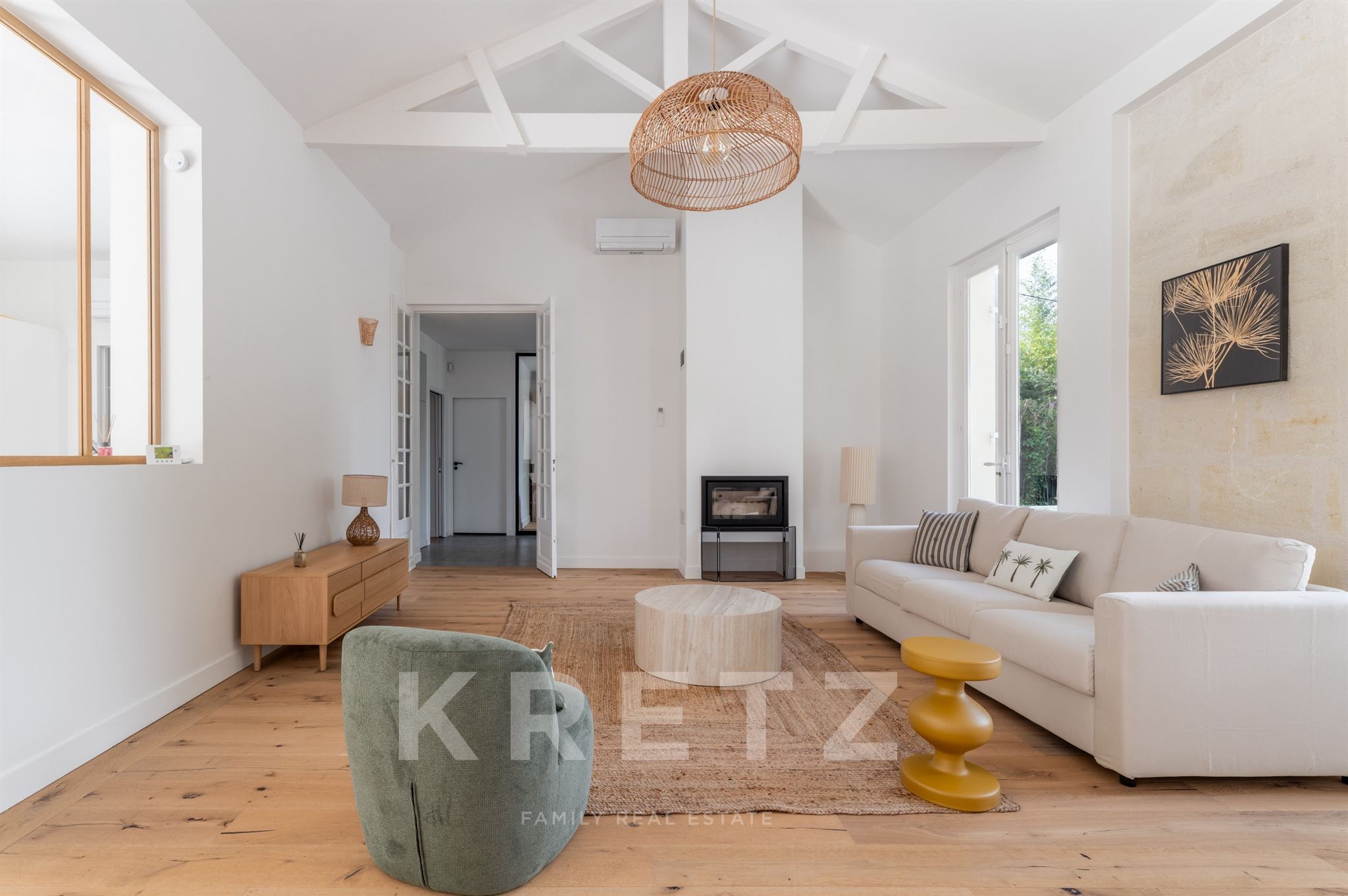 Mérignac - Chemin Long. Family home combining space, modernity and nature