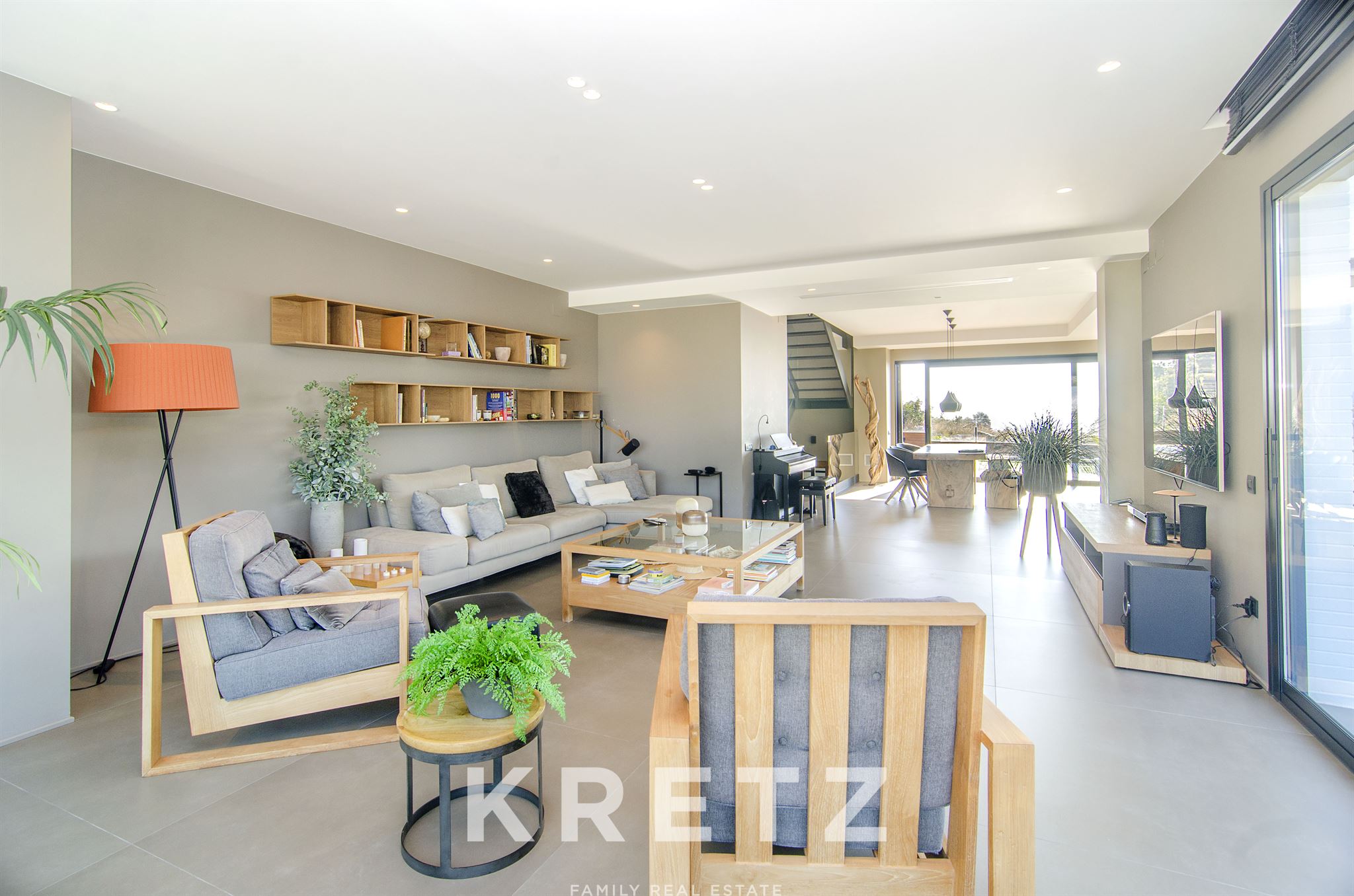 Contemporary villa with sea views in Sitges