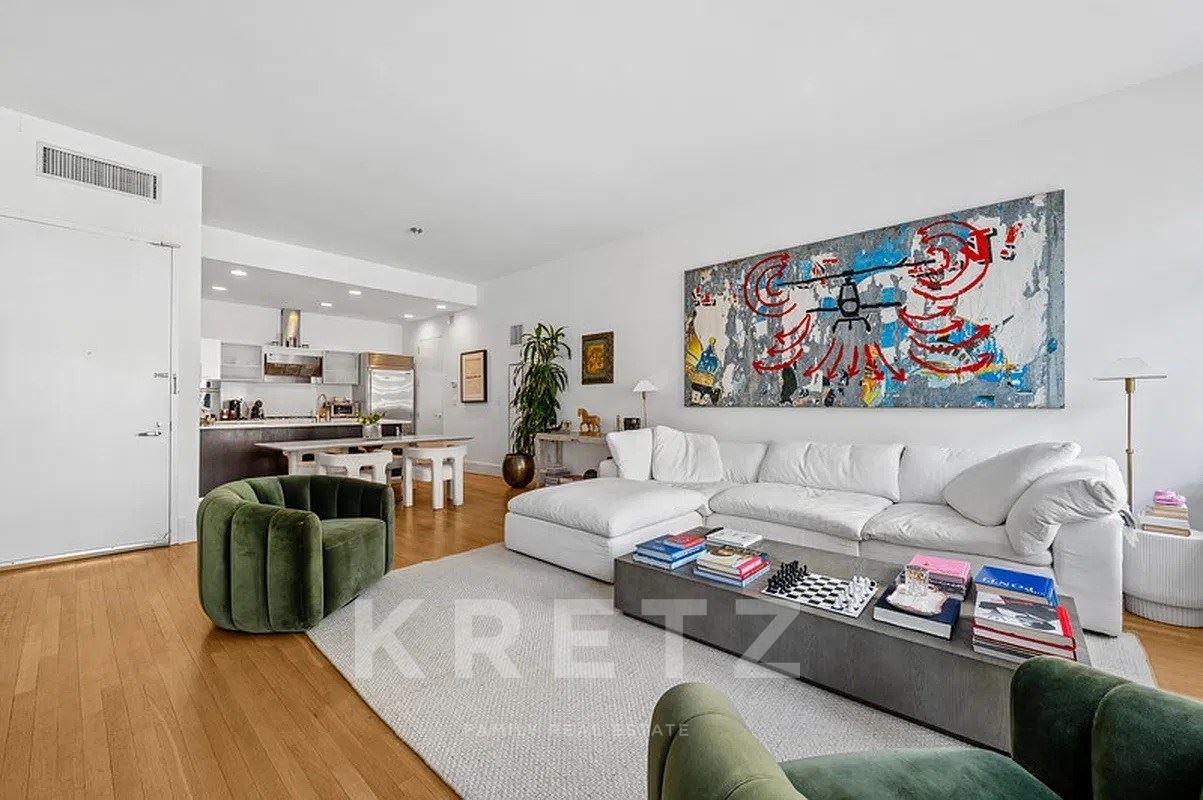 Chic Condo in the Heart of Soho