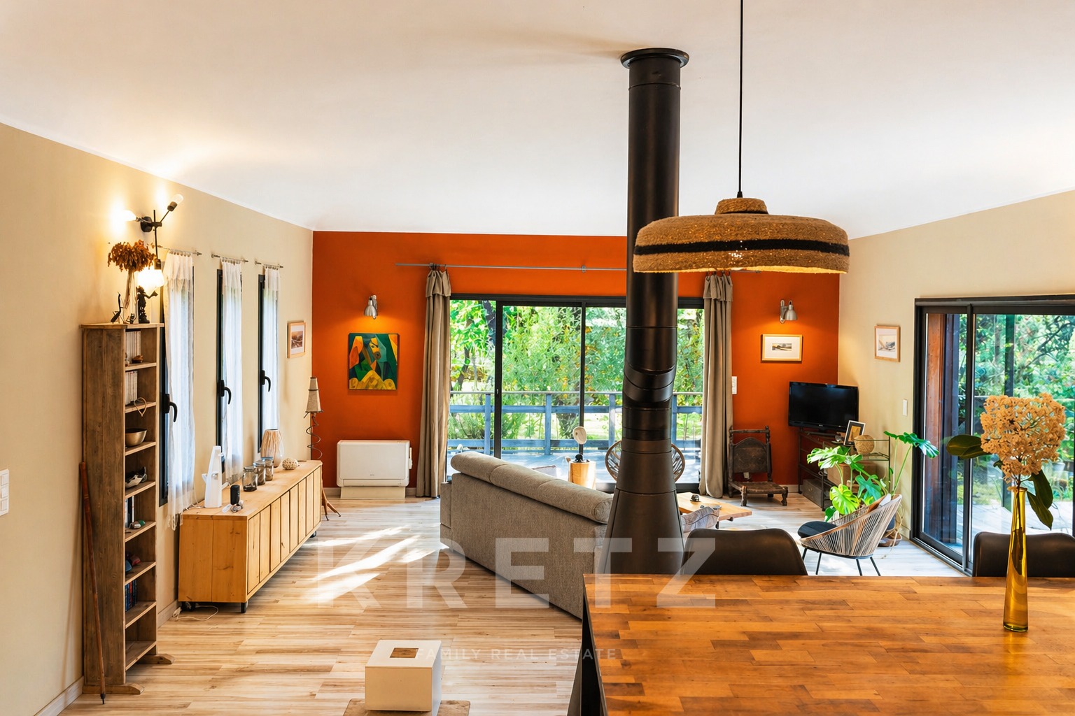 IN THE HEART OF PATRIMONIO VINEYARD – CHARMING PROPERTY WITH TWO VILLAS AND A SWIMMING POOL