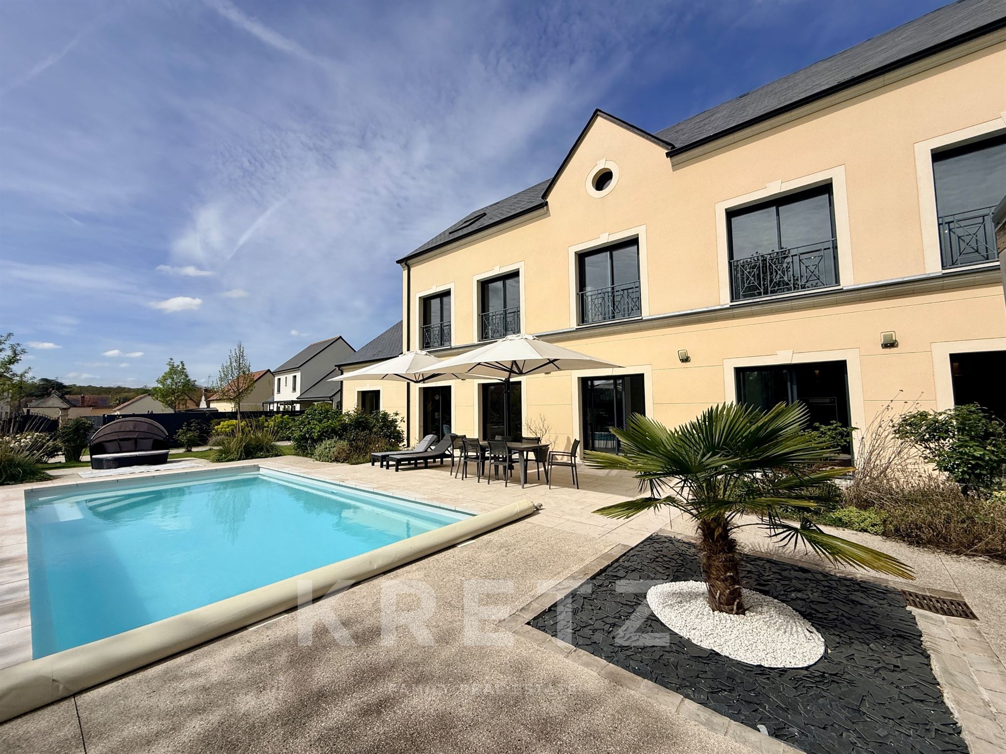 Maison contemporaine haut de gamme de 2021 -7 chambres, piscine, jardin