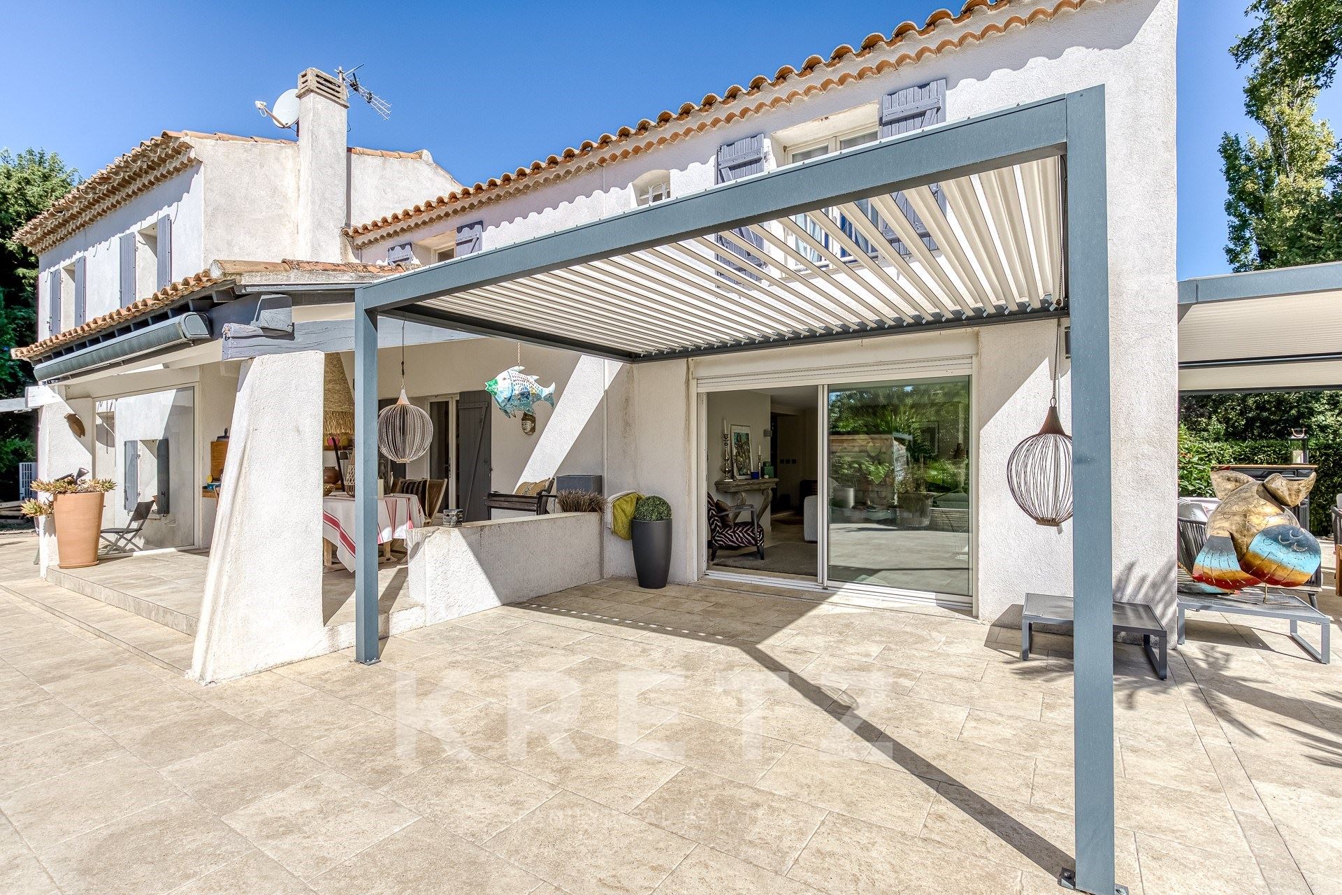 AUBAGNE – BASTIDE DE CHARME ENTIÈREMENT RÉNOVÉE | 215 m² | TERRAIN 4 300 m²