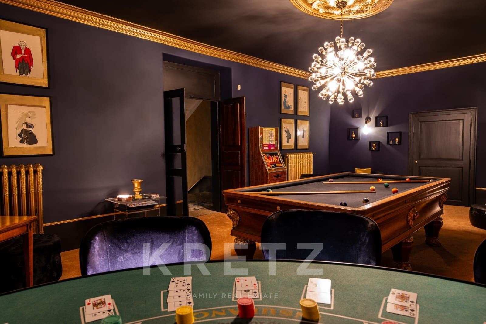Maison de Maître en pierre de 600 m² | Parc arboré plat de 4 800 m² | 2 Piscines |