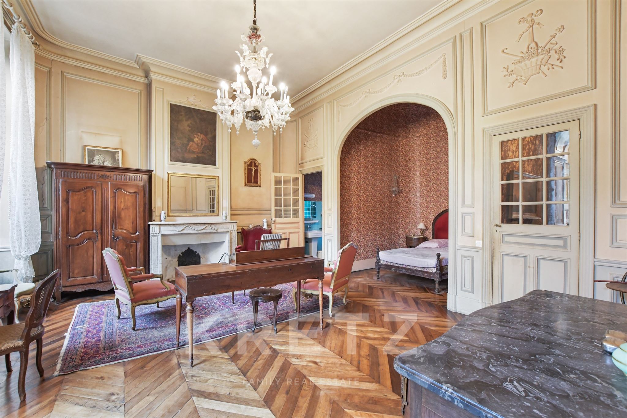 1000m2 townhouse in the golden triangle
