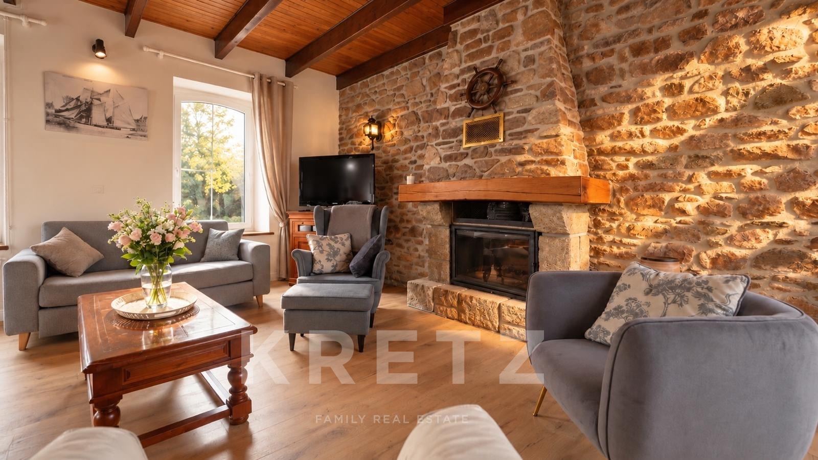 Paimpol – Elegant 19th-Century Stone House Just Steps from the Beach