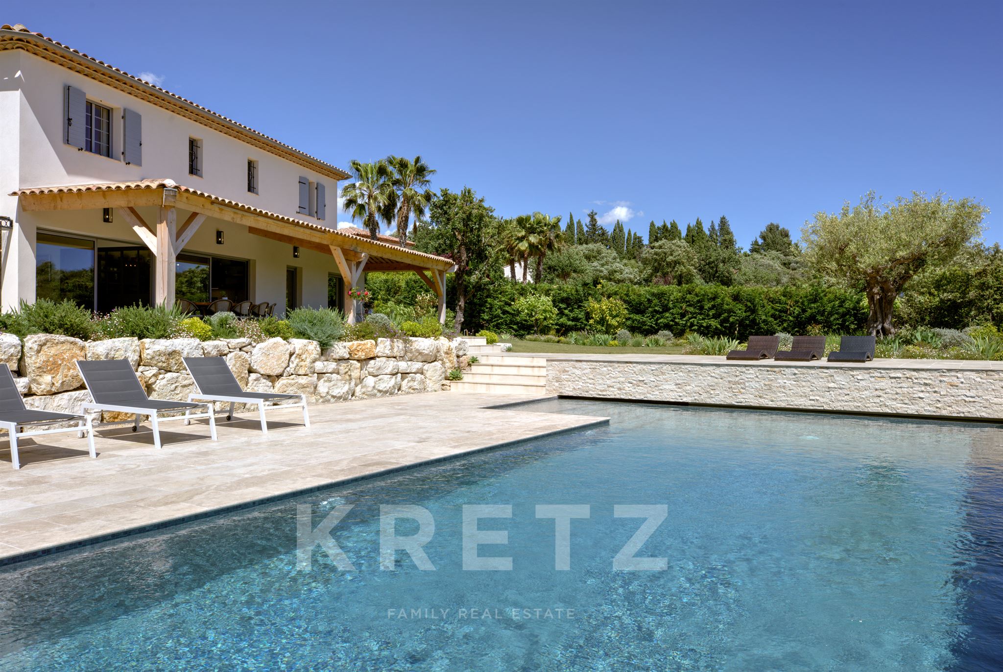Provençal property- Private estate- Roquefort-les-pins