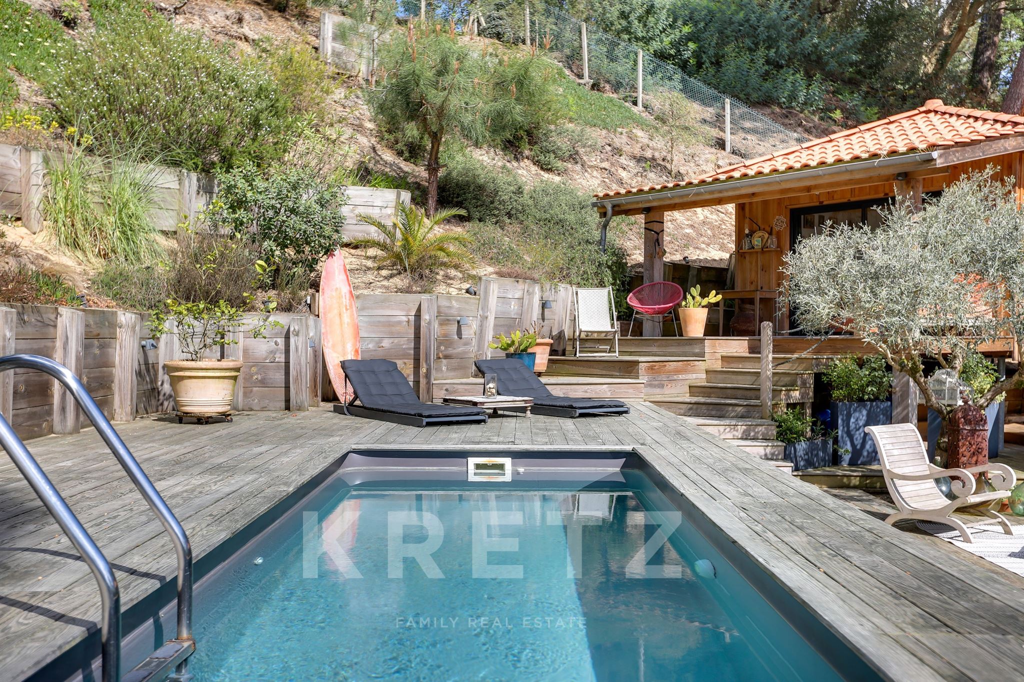 Luxury villa, infinite pinède panorama