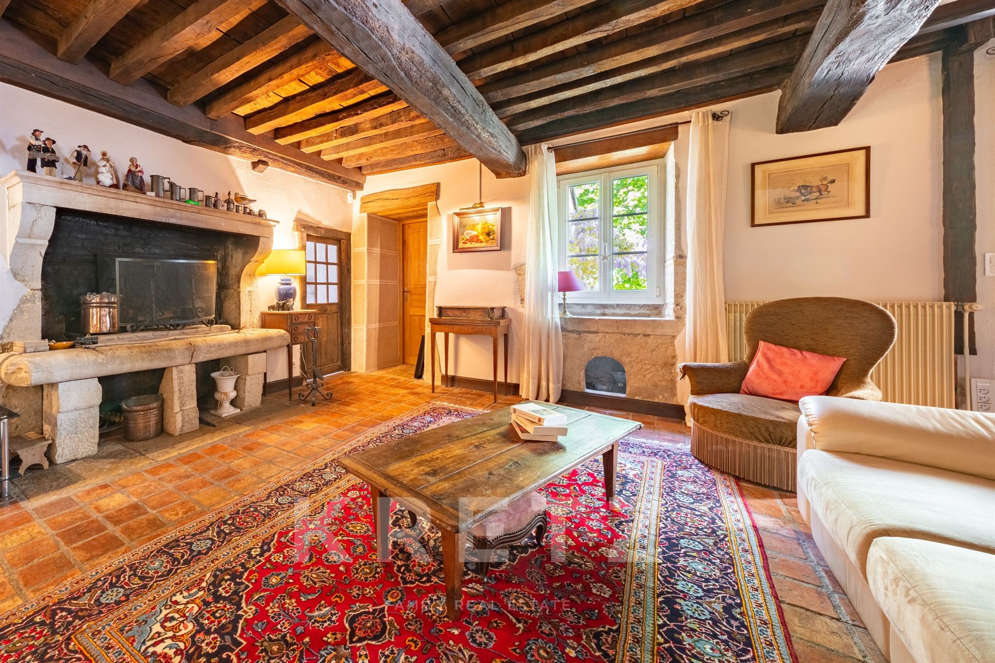 Charming house, 260 m2 - heated swimming pool - outbuildings - 30 min Dijon / 10 min Auxonne