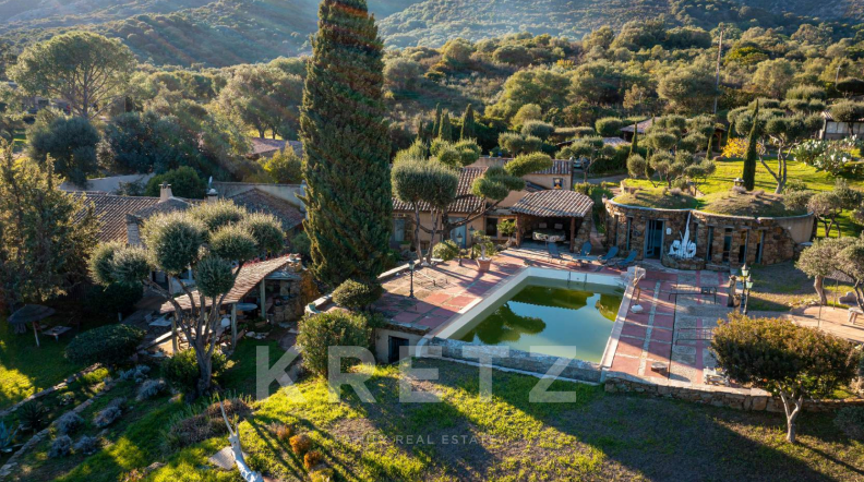 Exceptional 600m2 estate - Seaside